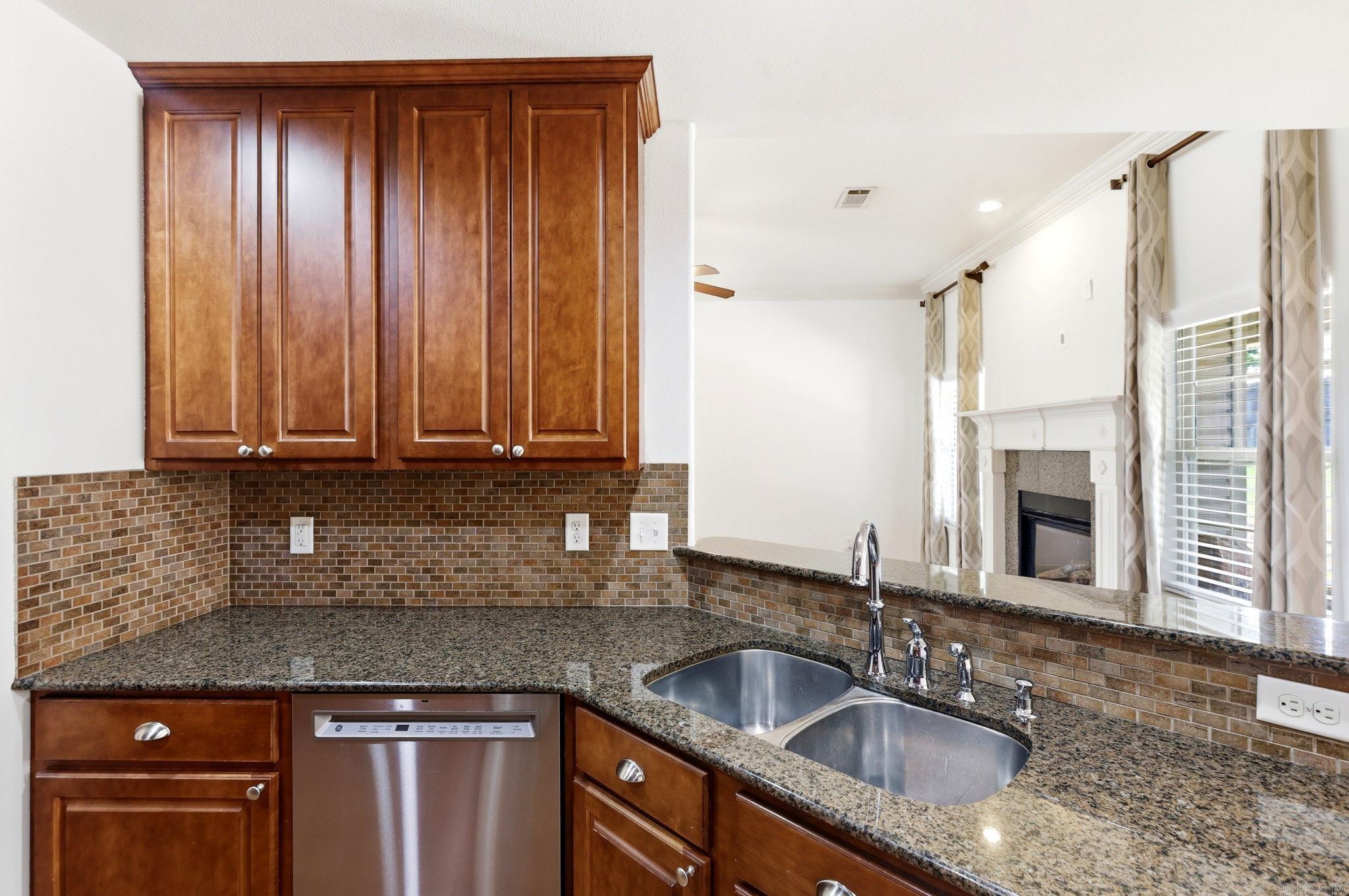 5400 Glenn Cove Property Photo 12