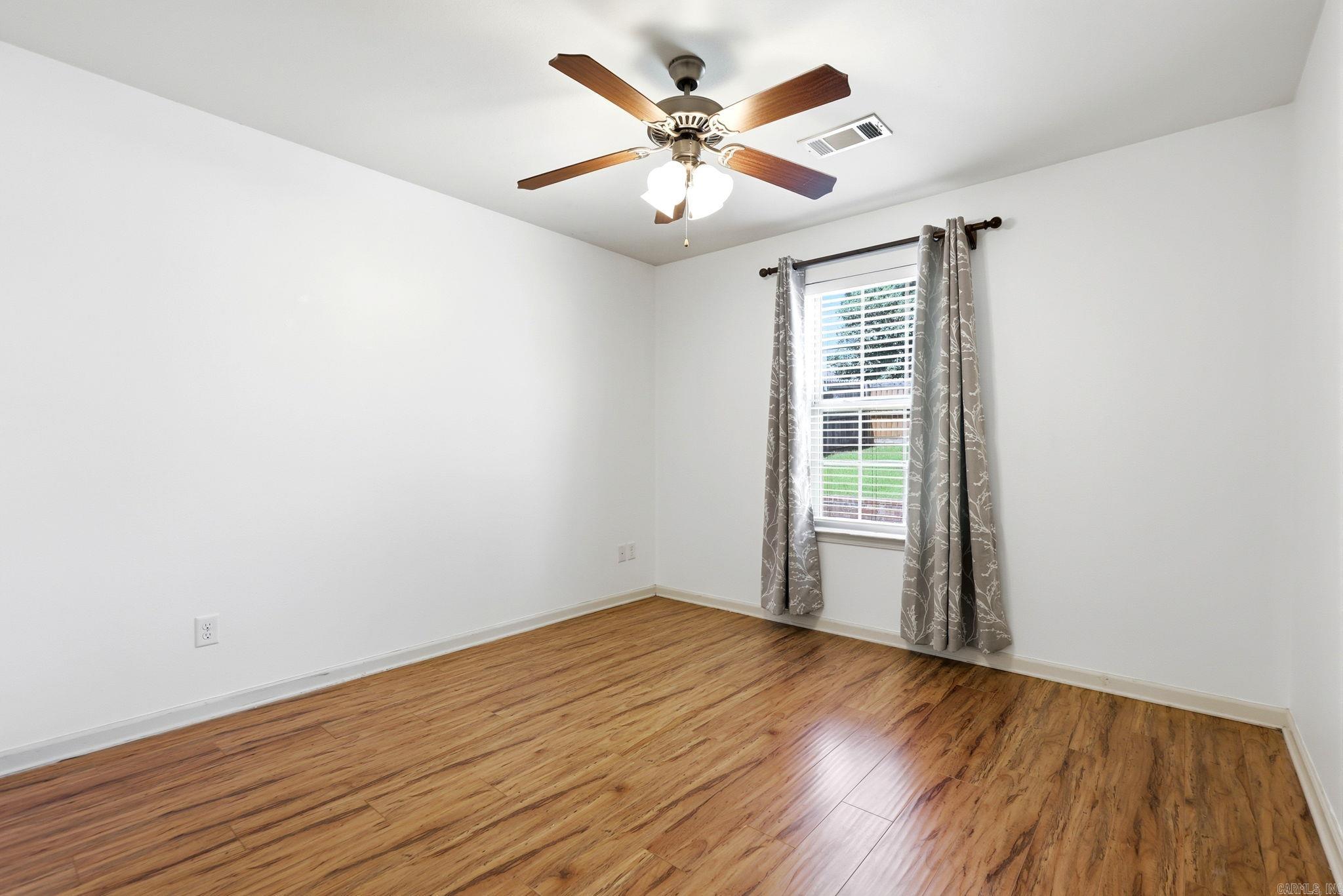 5400 Glenn Cove Property Photo 28