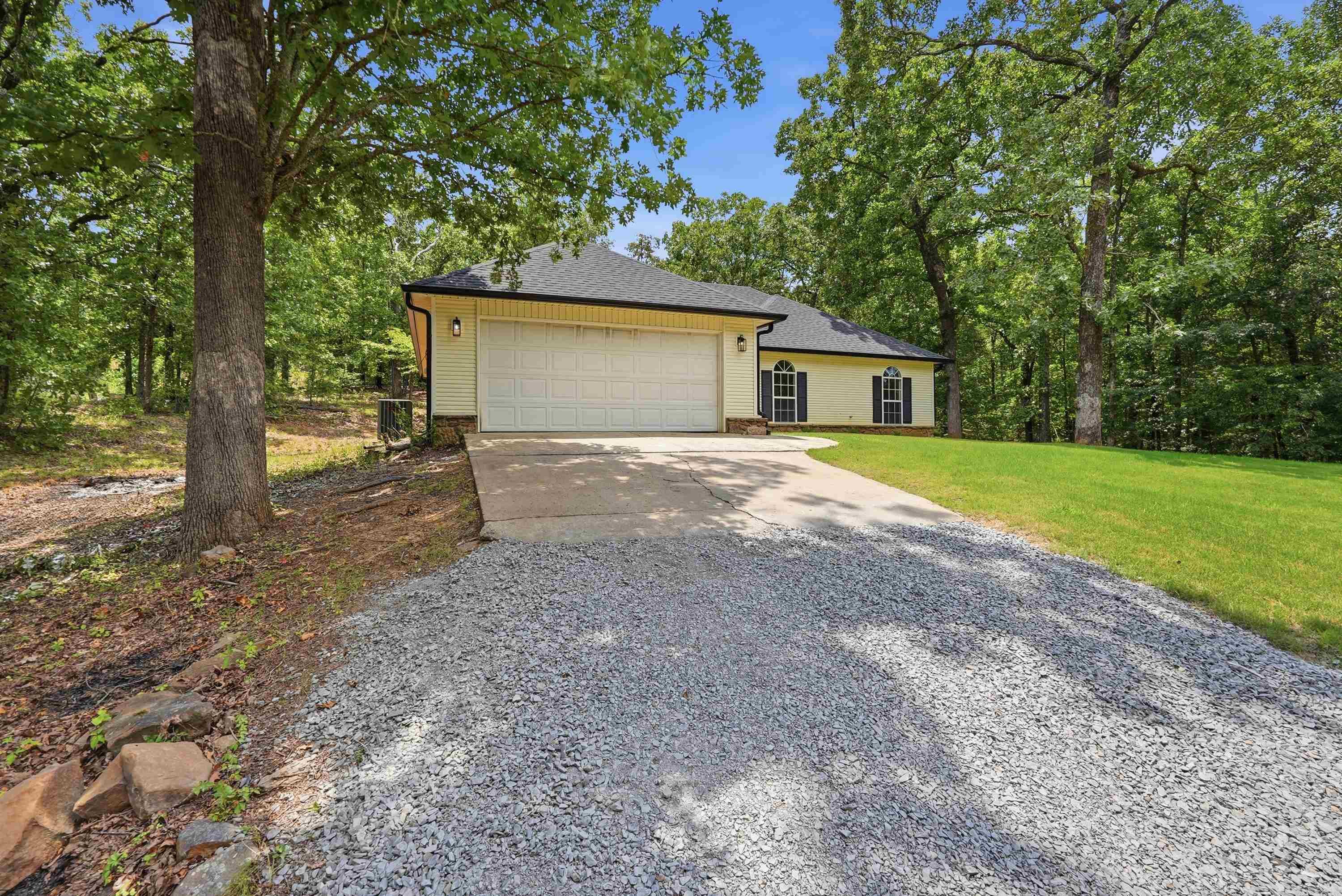 10 Christina Way Property Photo 3