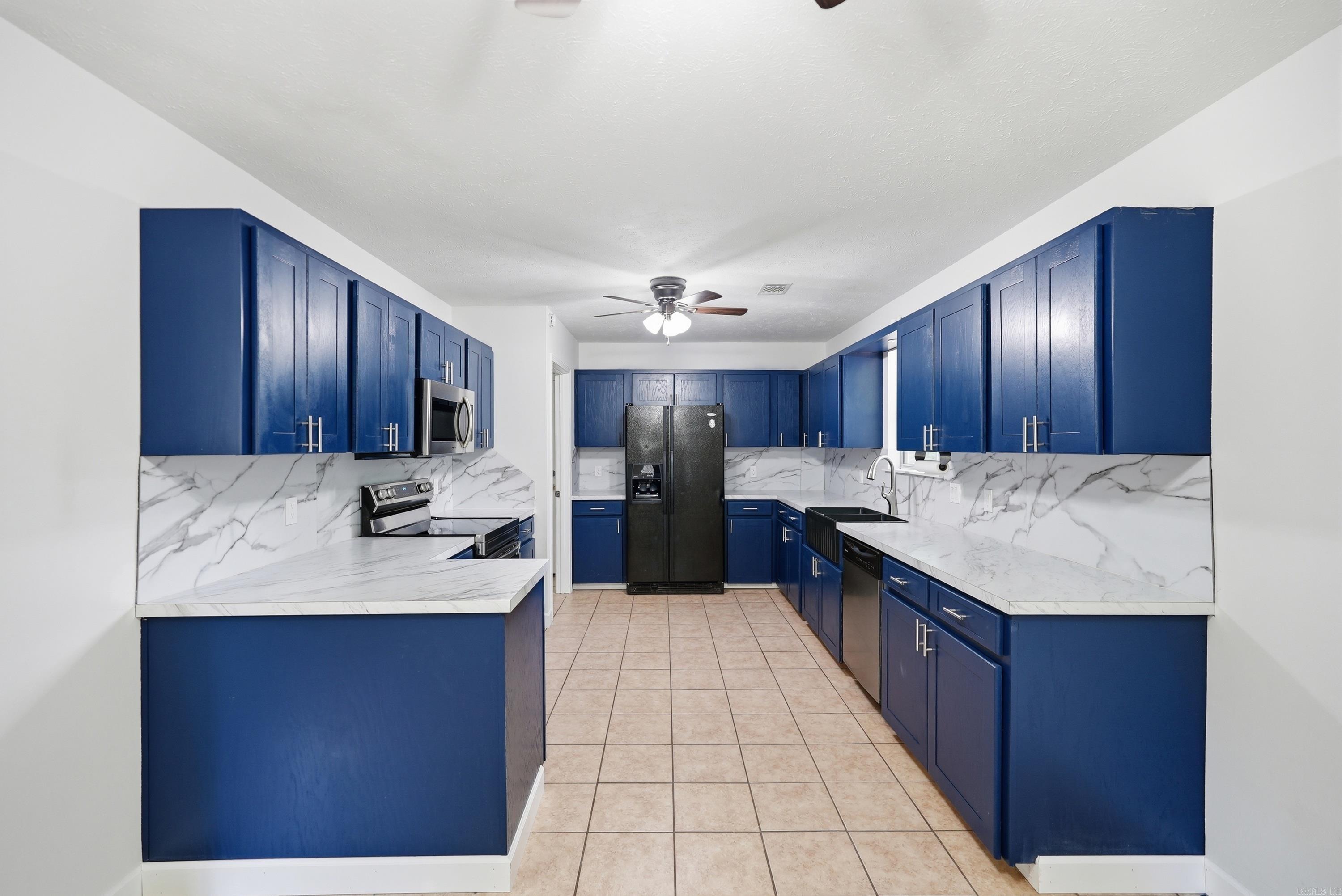 10 Christina Way Property Photo 15