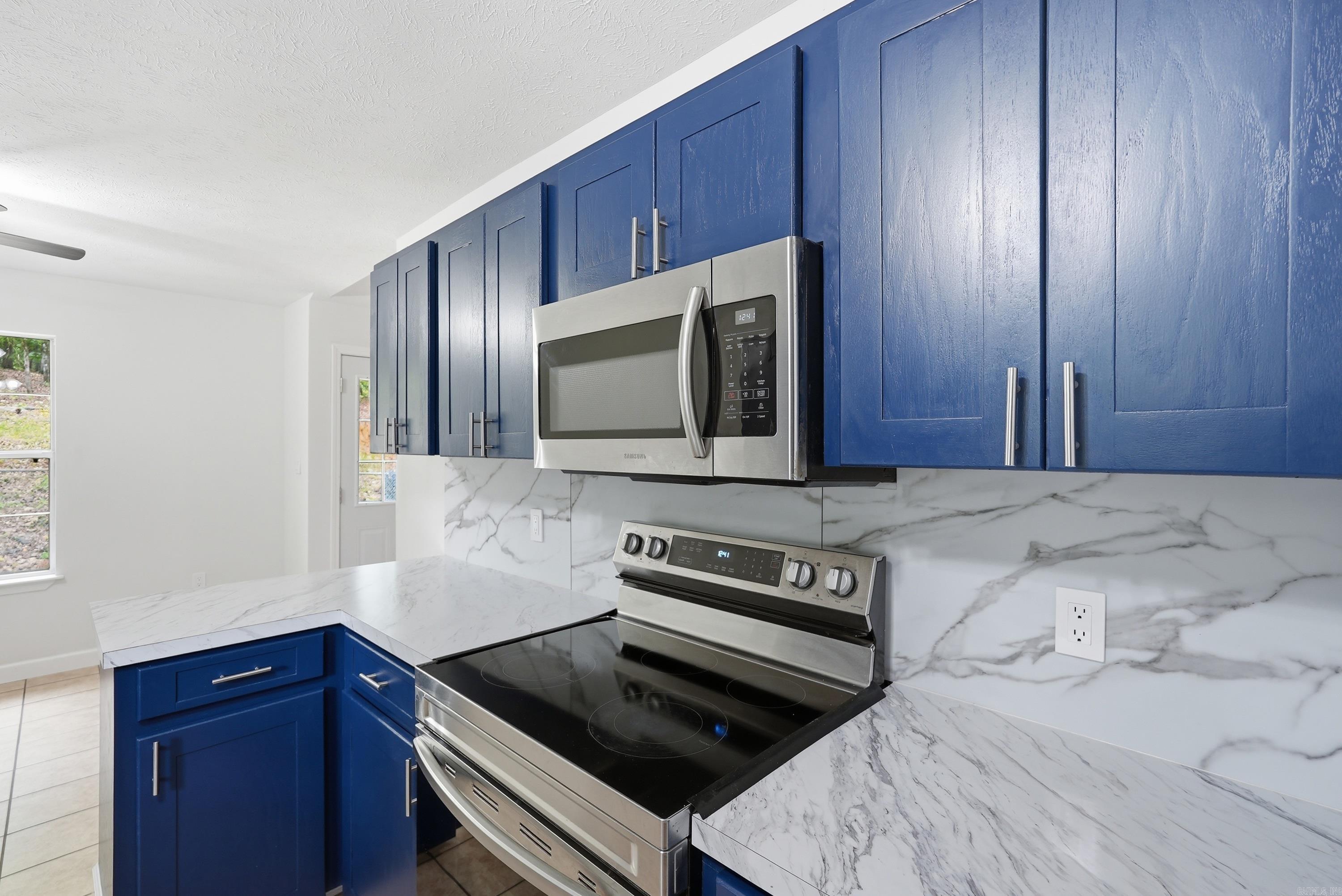 10 Christina Way Property Photo 16