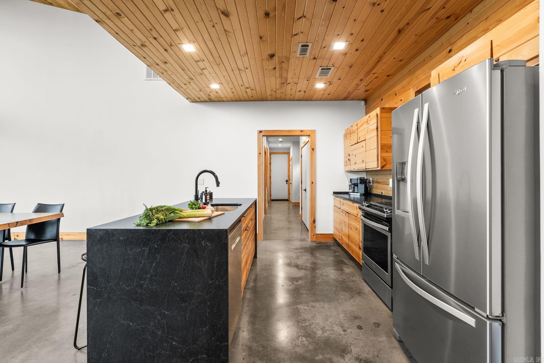 11334 Pool Hollow Road Property Photo 11