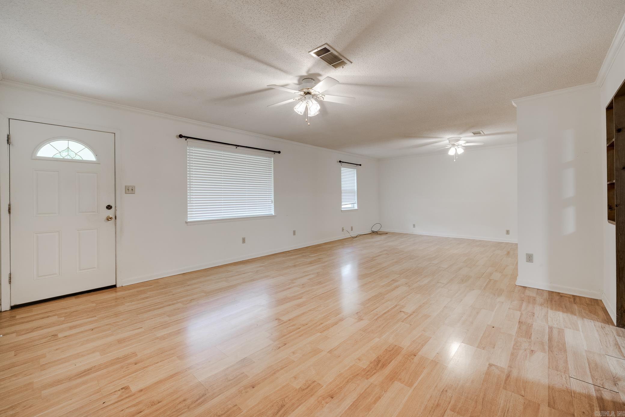 1403 Tamara Park Property Photo 5