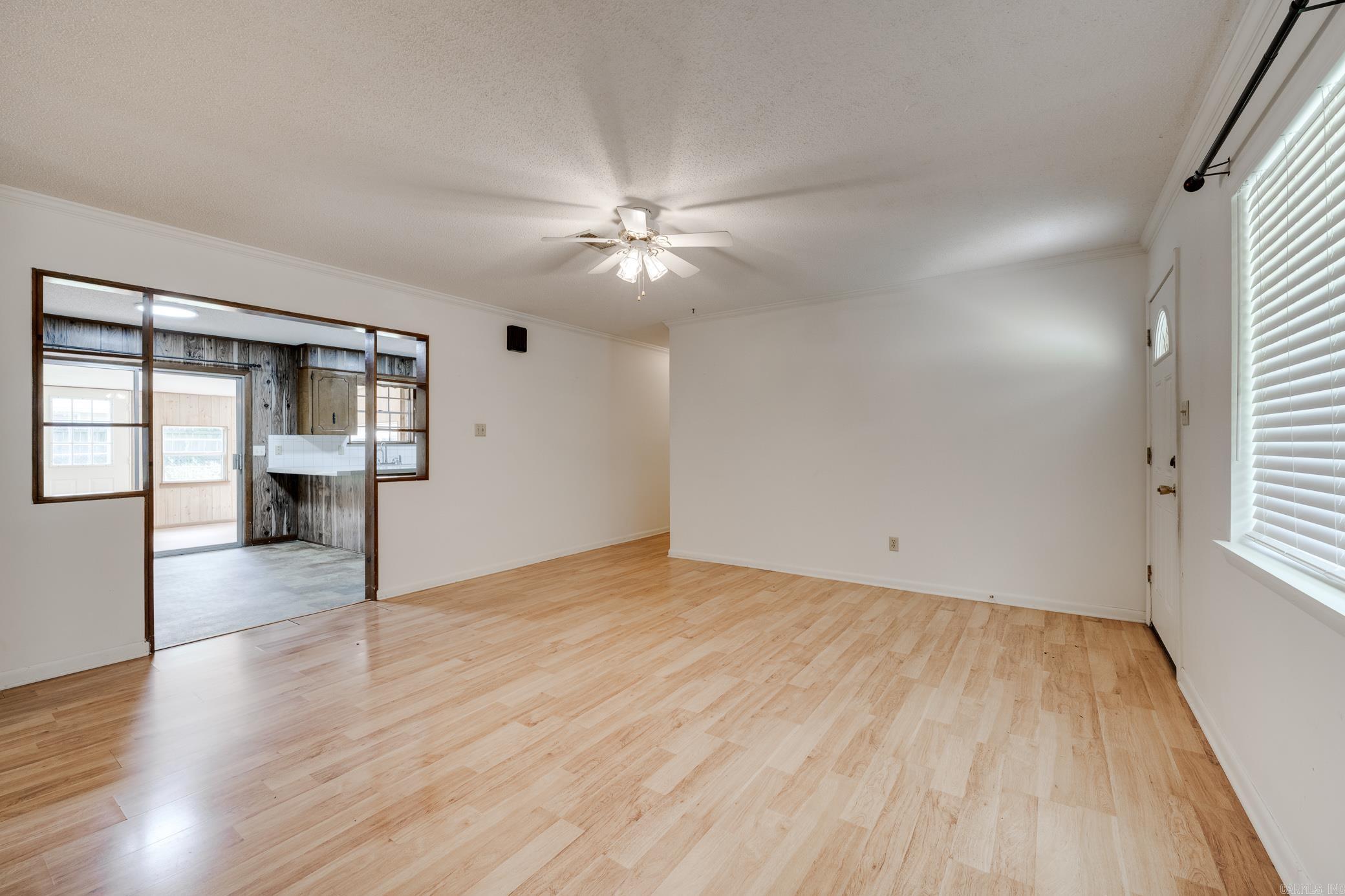 1403 Tamara Park Property Photo 7
