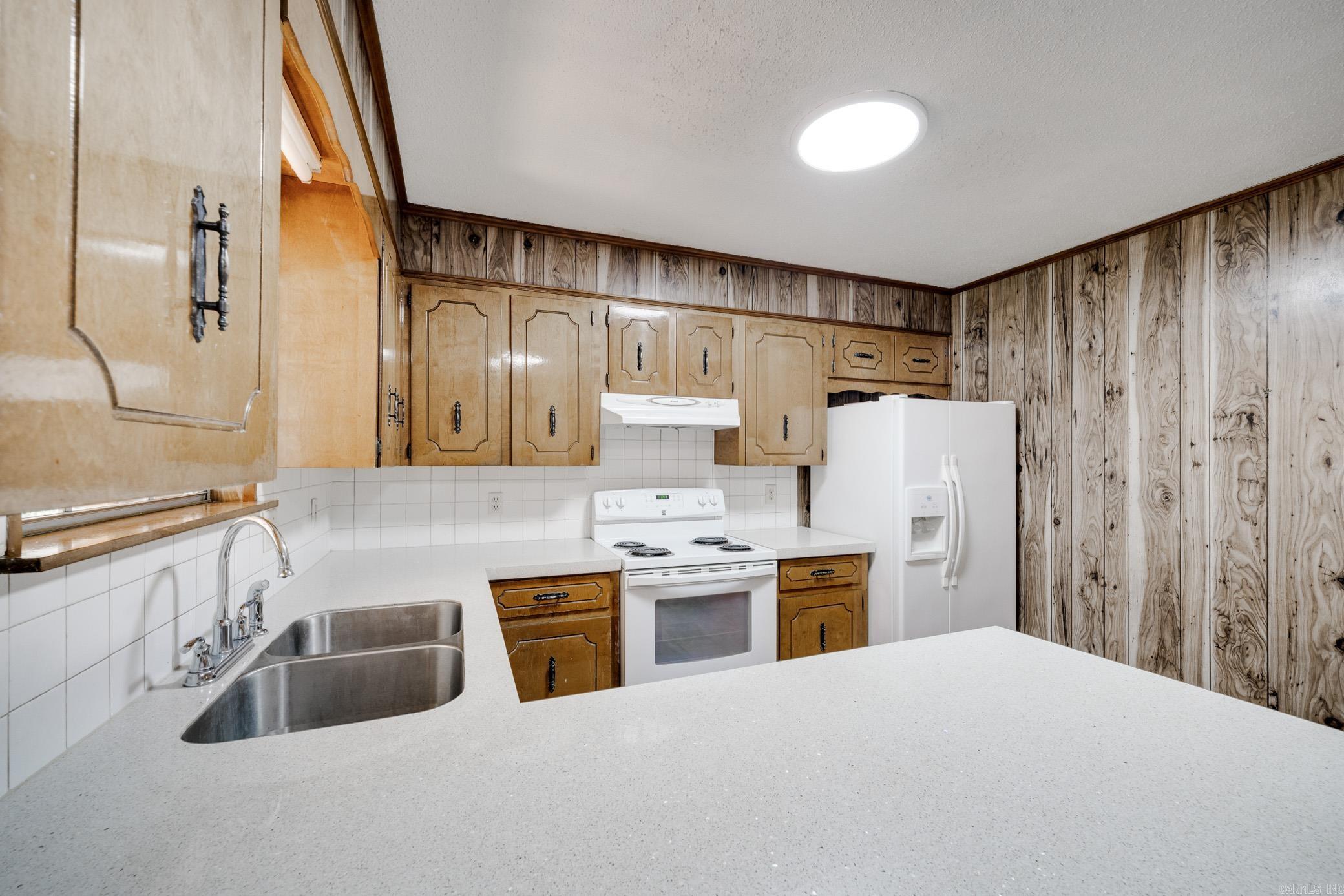 1403 Tamara Park Property Photo 14