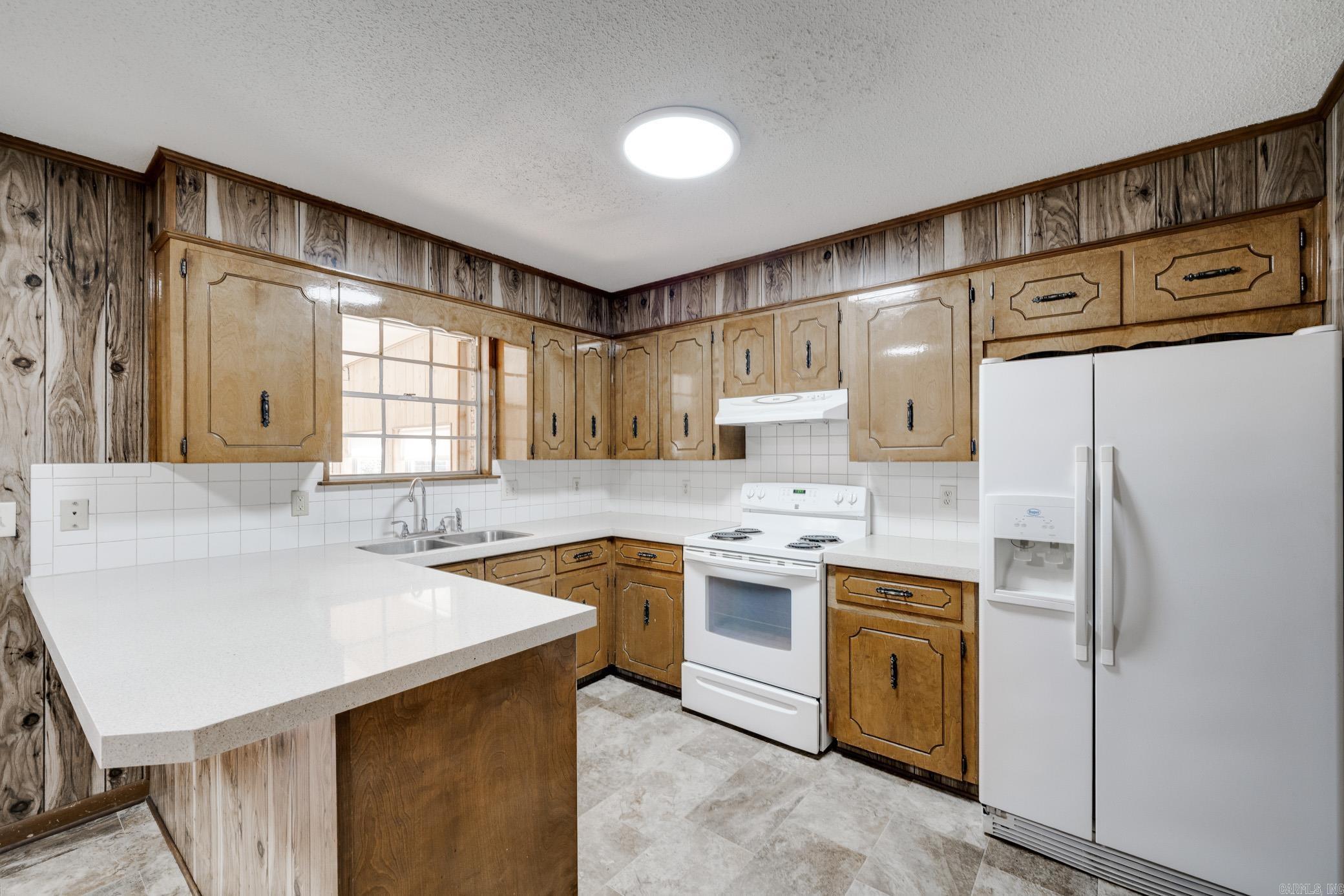 1403 Tamara Park Property Photo 15