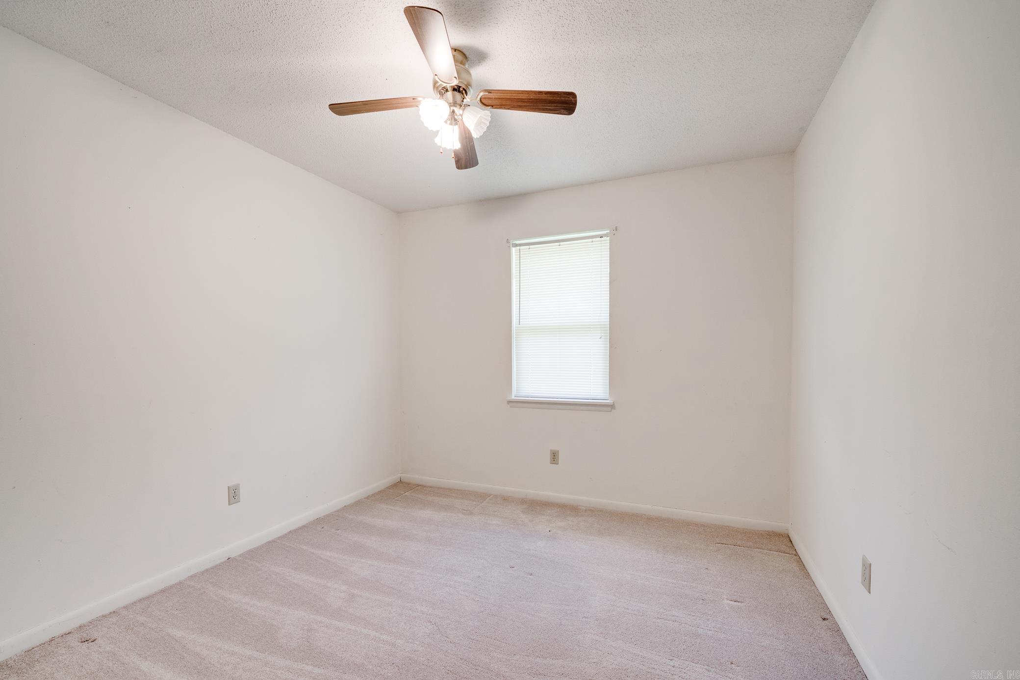 1403 Tamara Park Property Photo 21