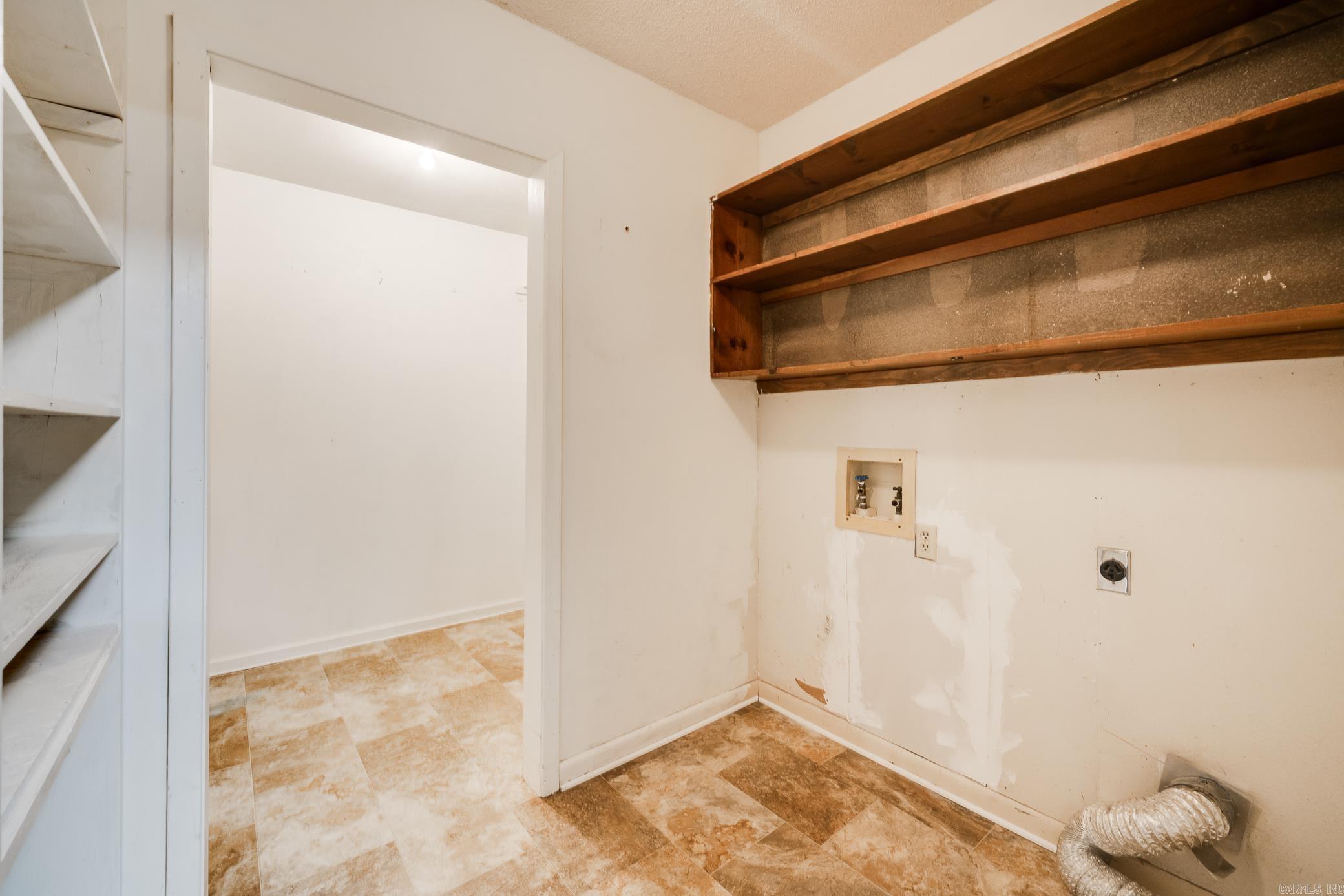 1403 Tamara Park Property Photo 26