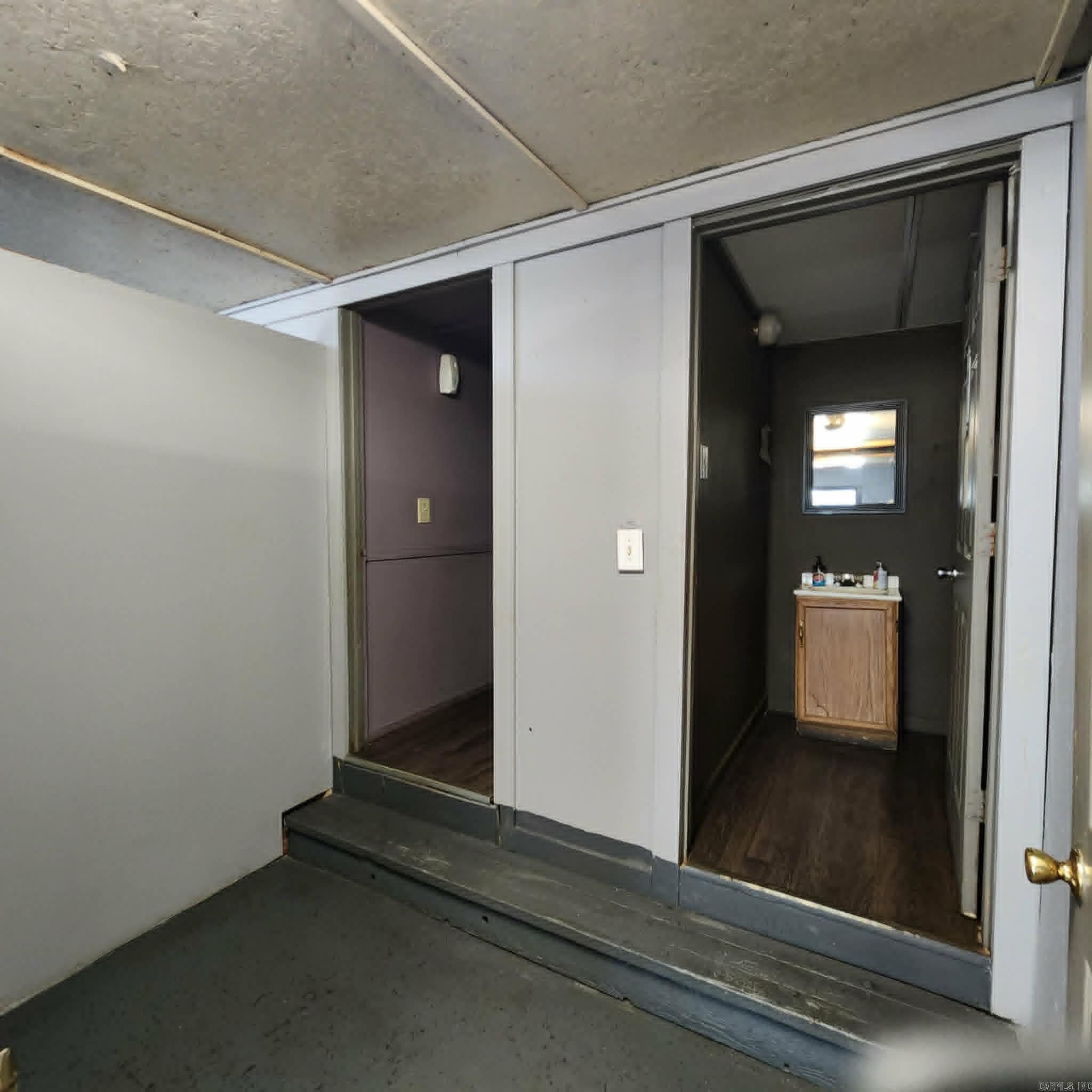 102 South Main Street Property Photo 32