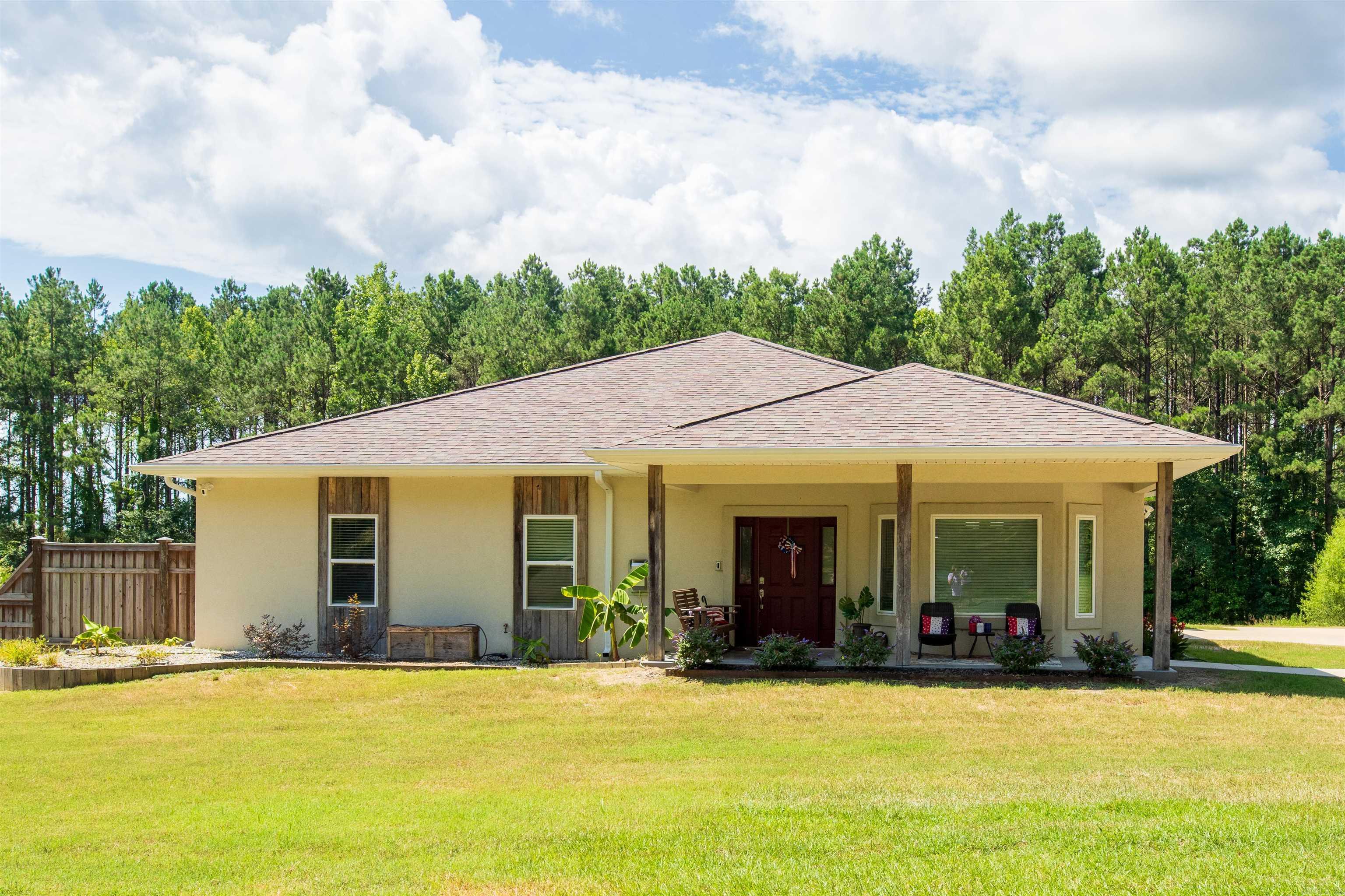 2311 Willowbrook Property Photo 2