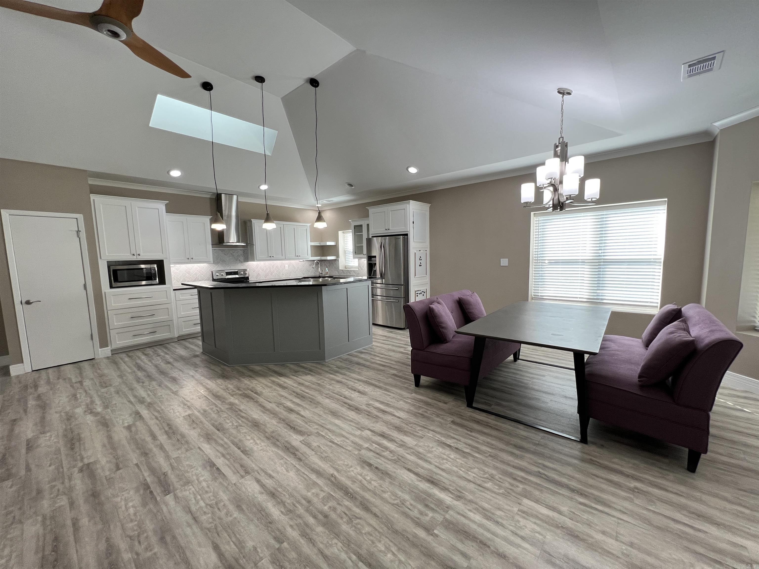 2311 Willowbrook Property Photo 3