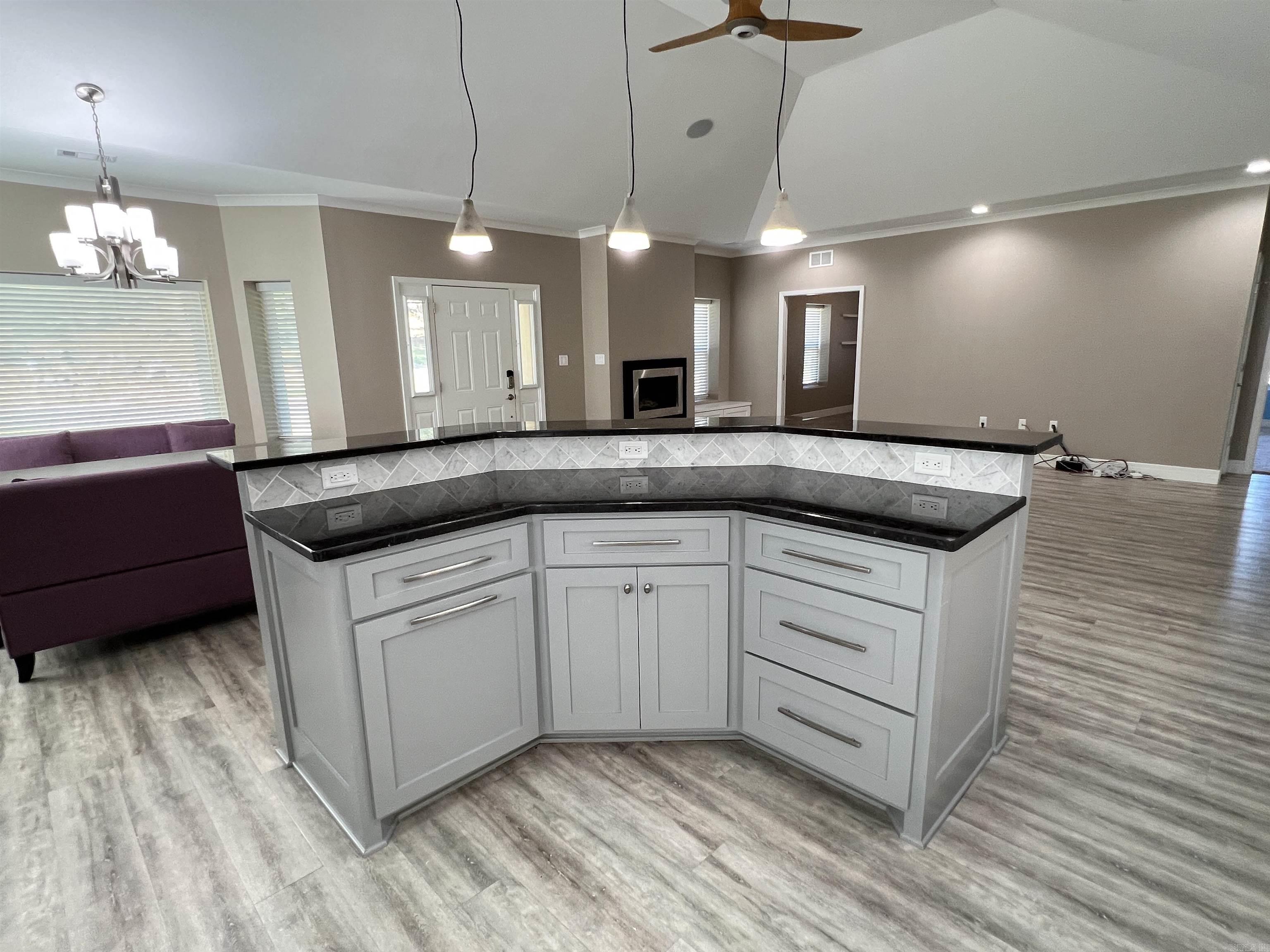 2311 Willowbrook Property Photo 7