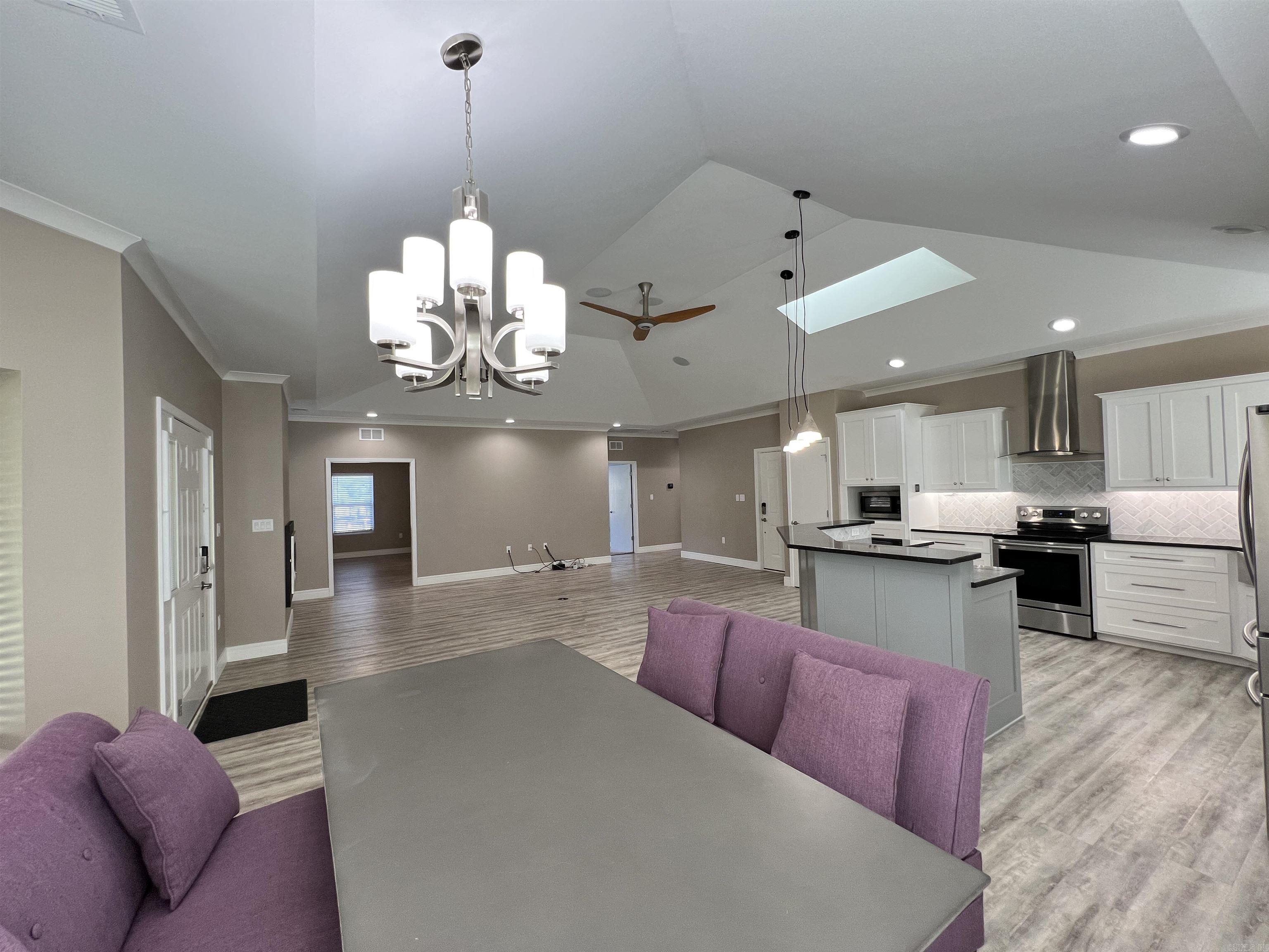 2311 Willowbrook Property Photo 9
