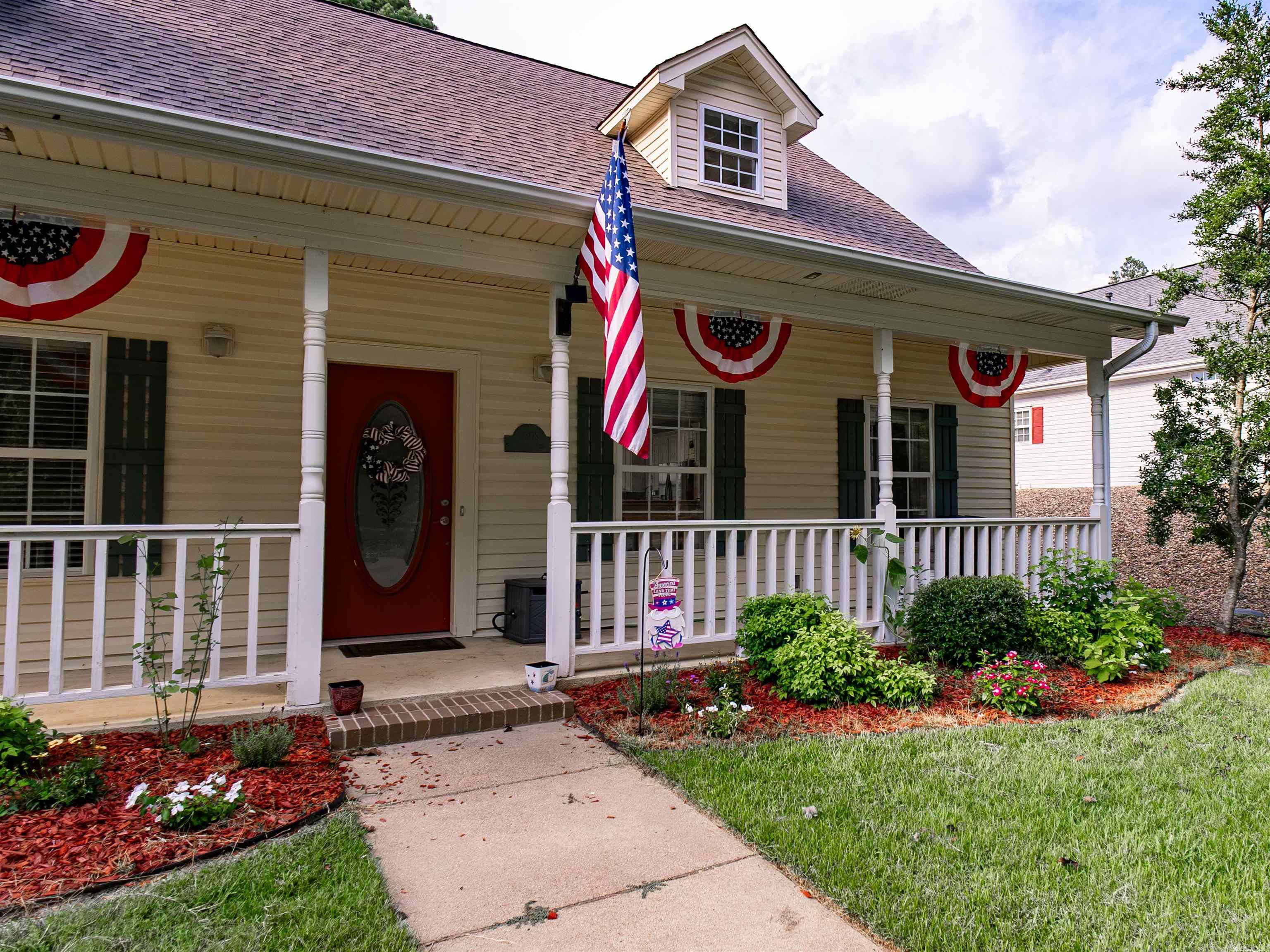 1808 Forrest Park Drive Property Photo 3