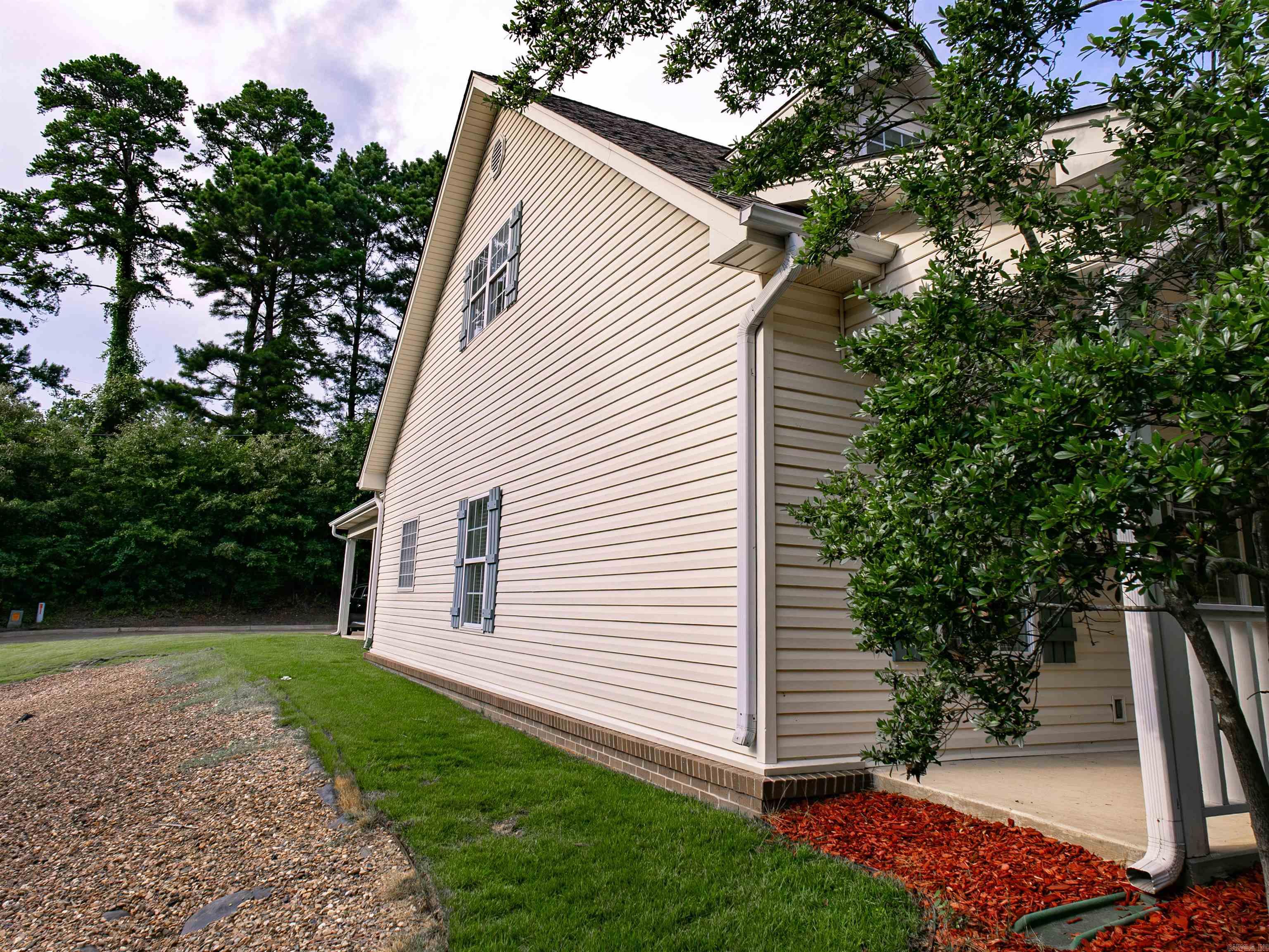 1808 Forrest Park Drive Property Photo 9