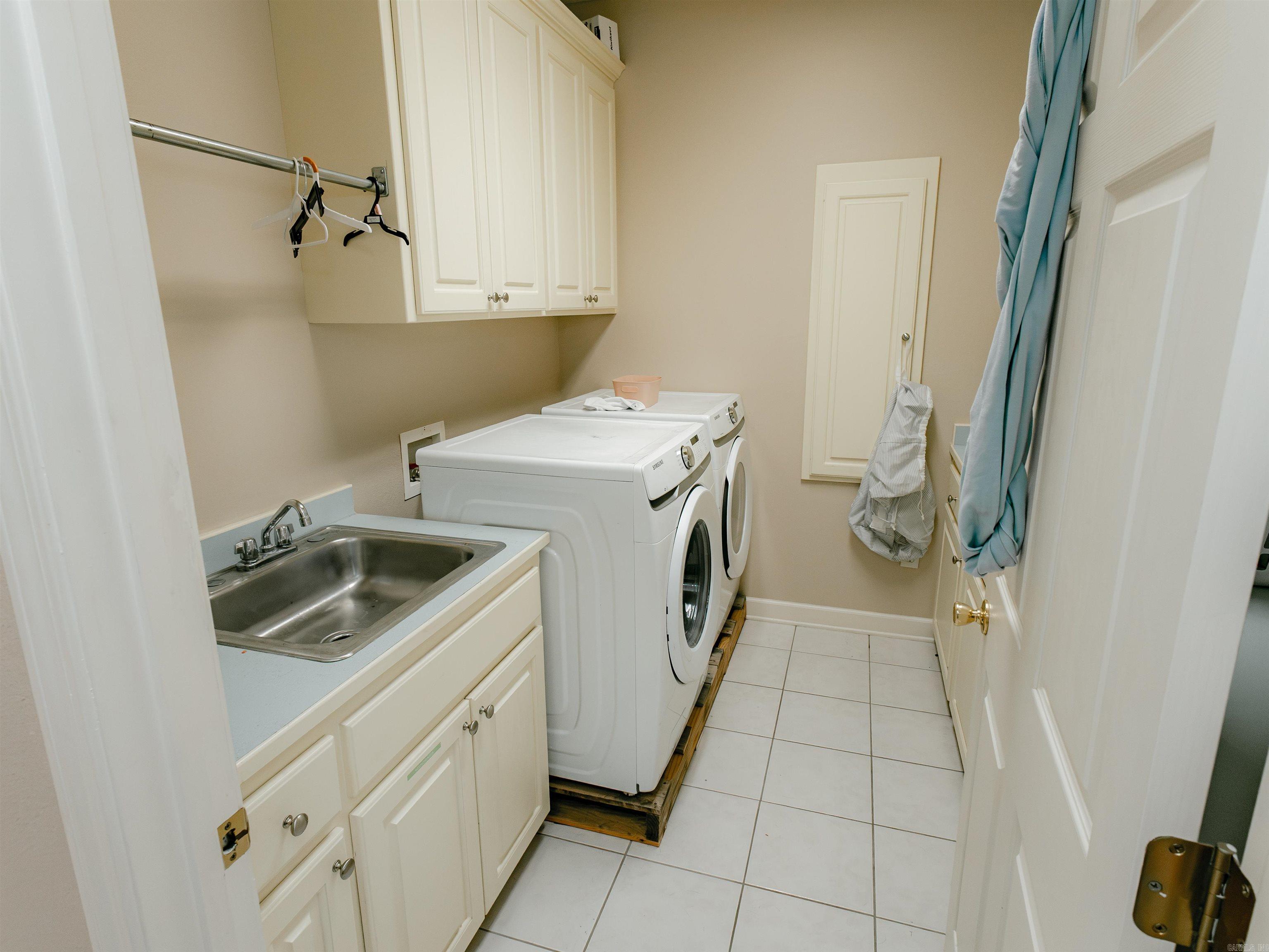 1808 Forrest Park Drive Property Photo 20
