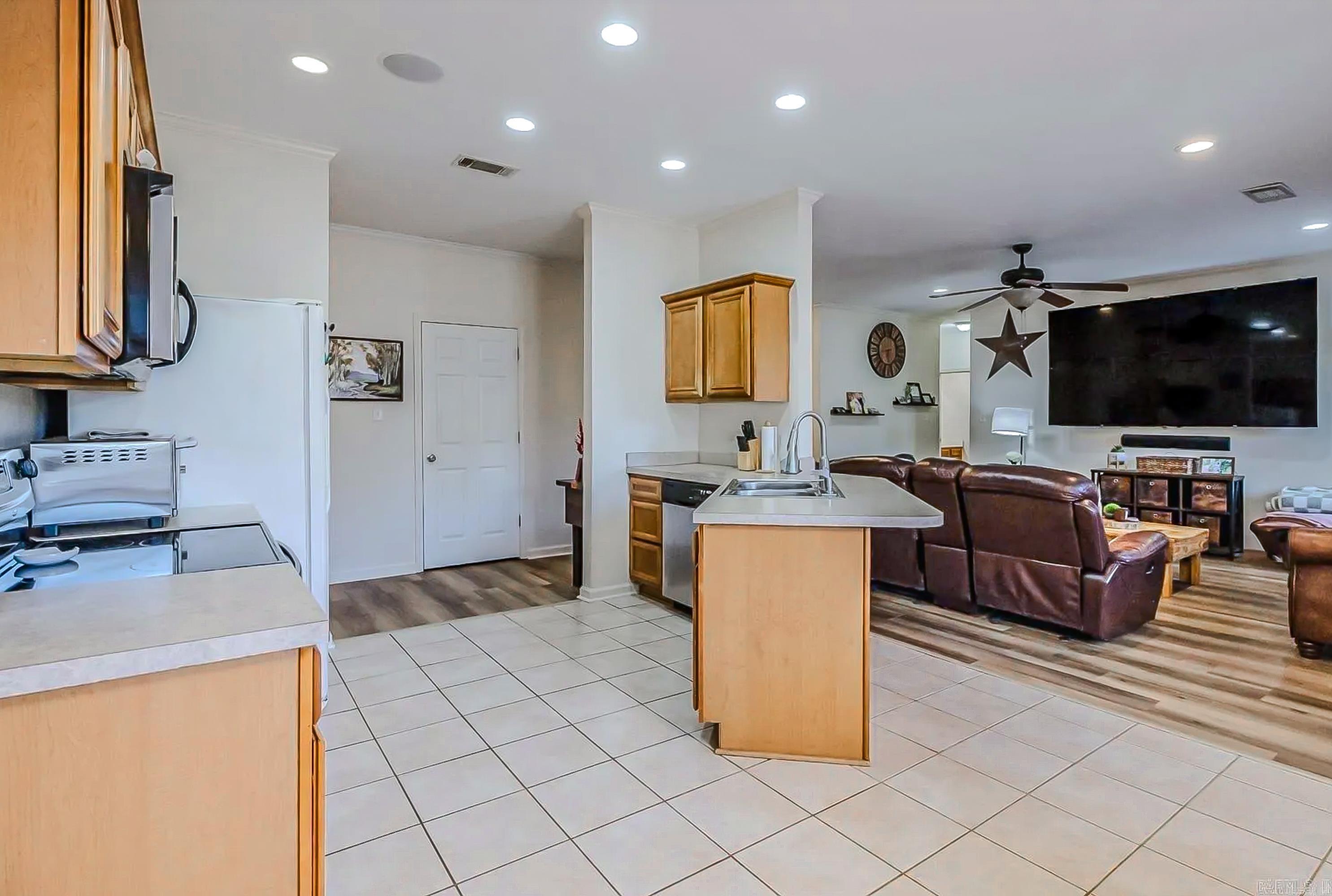 64 Horton Hills Drive Property Photo 11