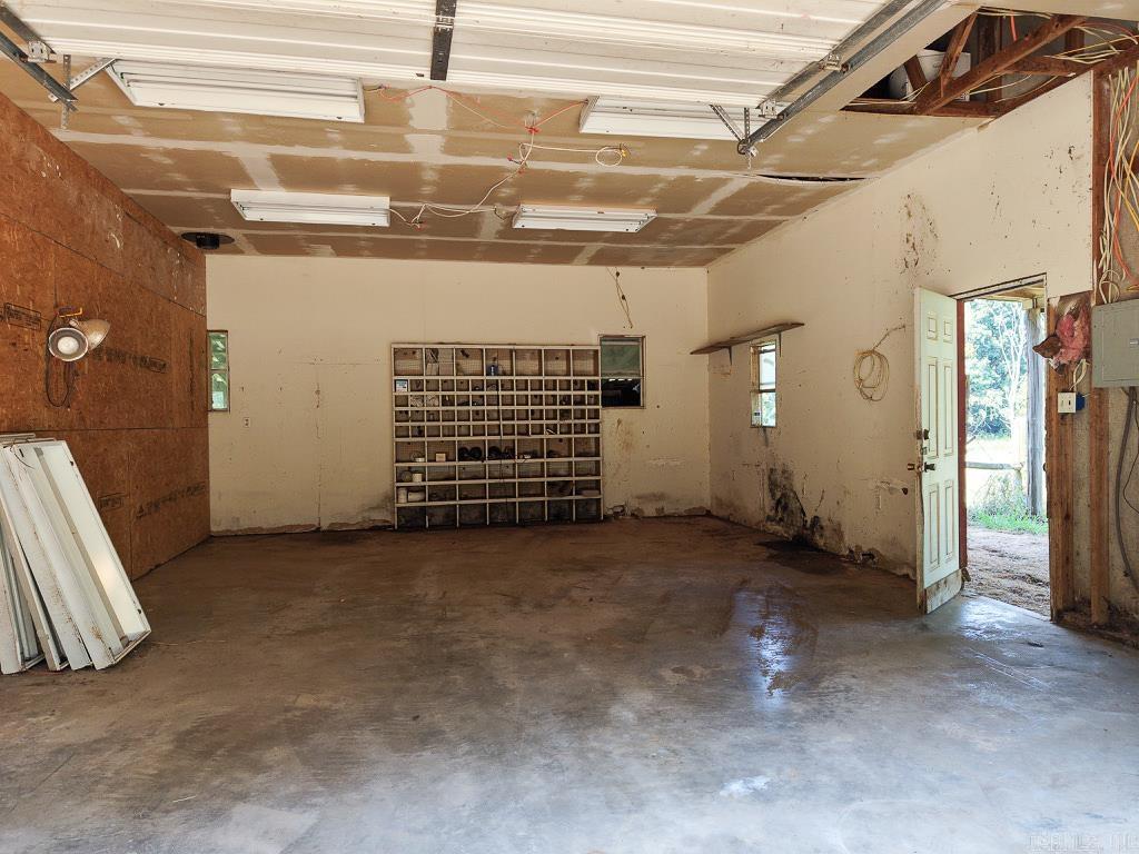 206 County Road 798 Property Photo 14