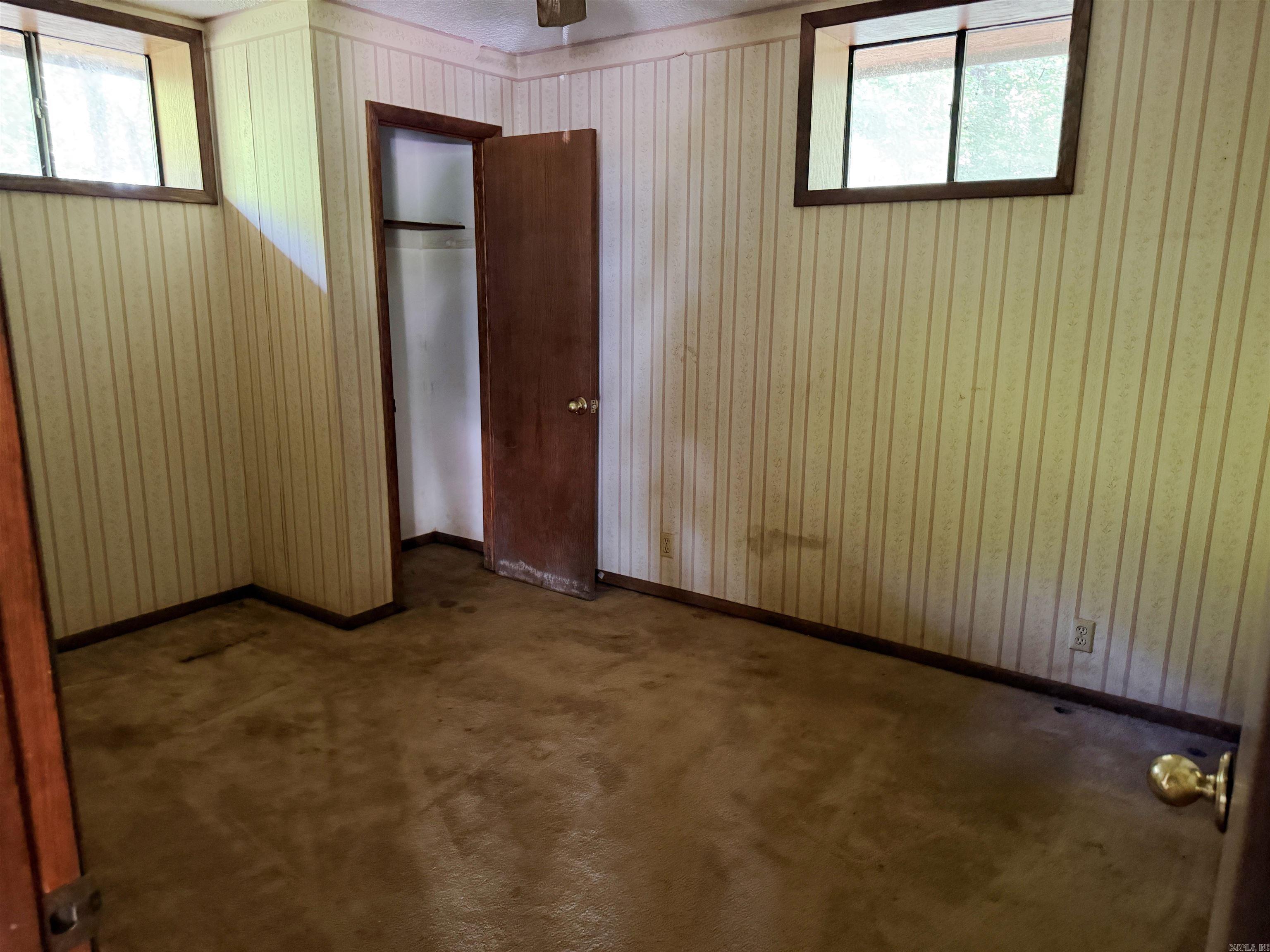 260 Whispering Pine Drive Property Photo 4