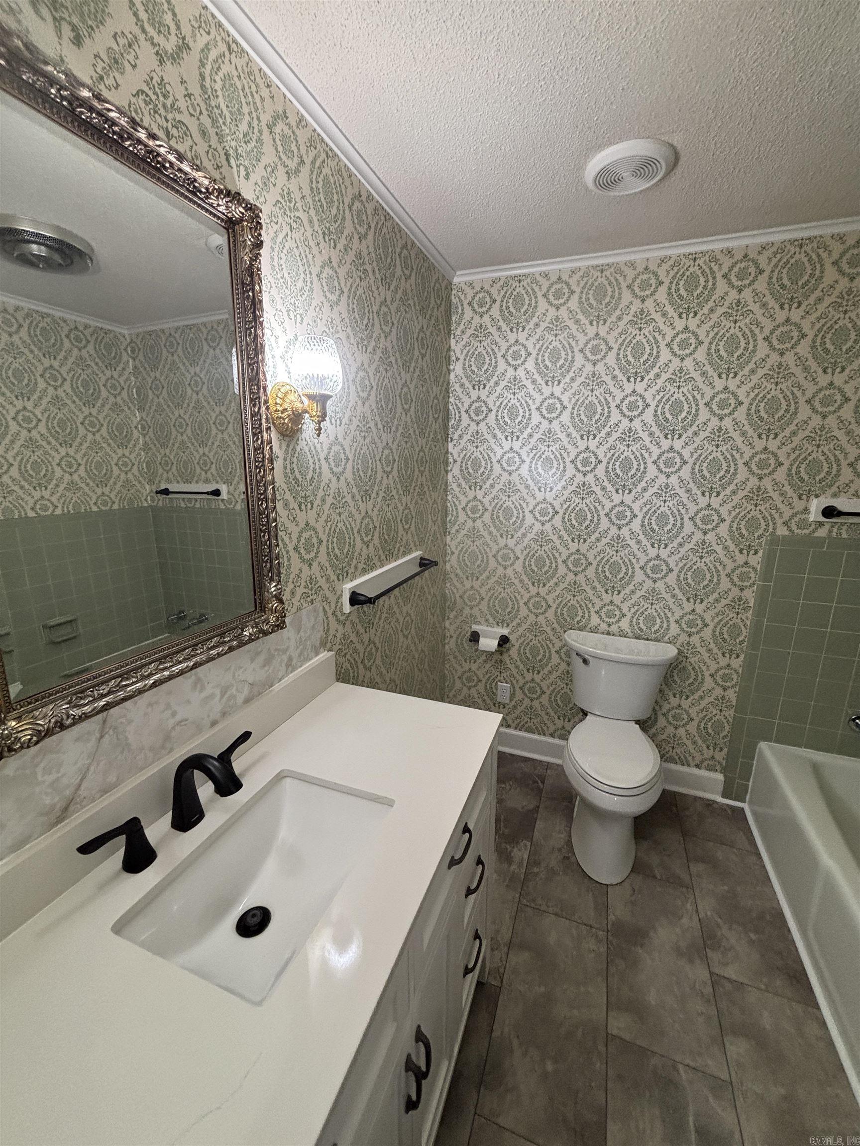 100 Wheeler St Property Photo 10