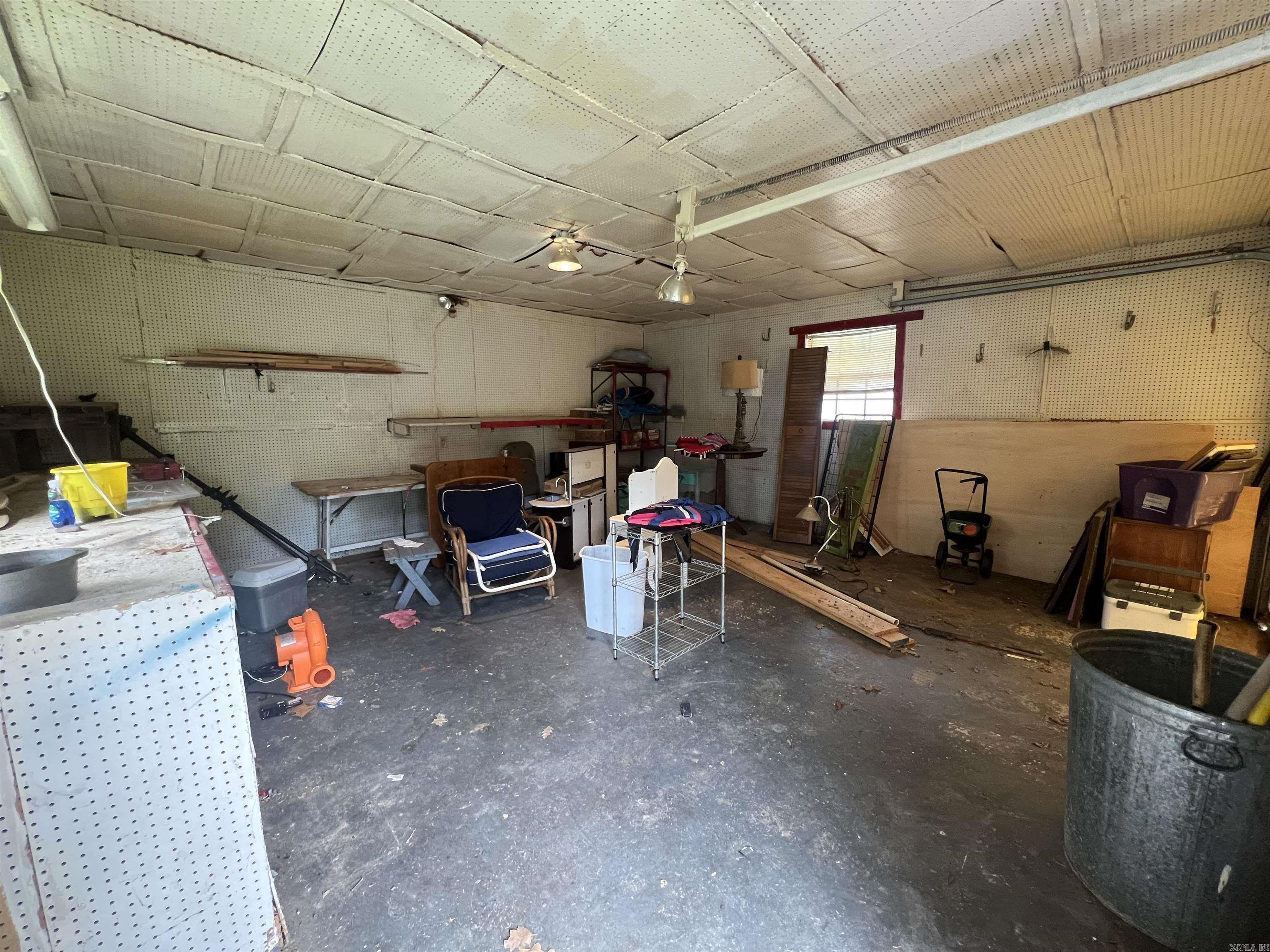 726 N 6th Avenue Property Photo 9