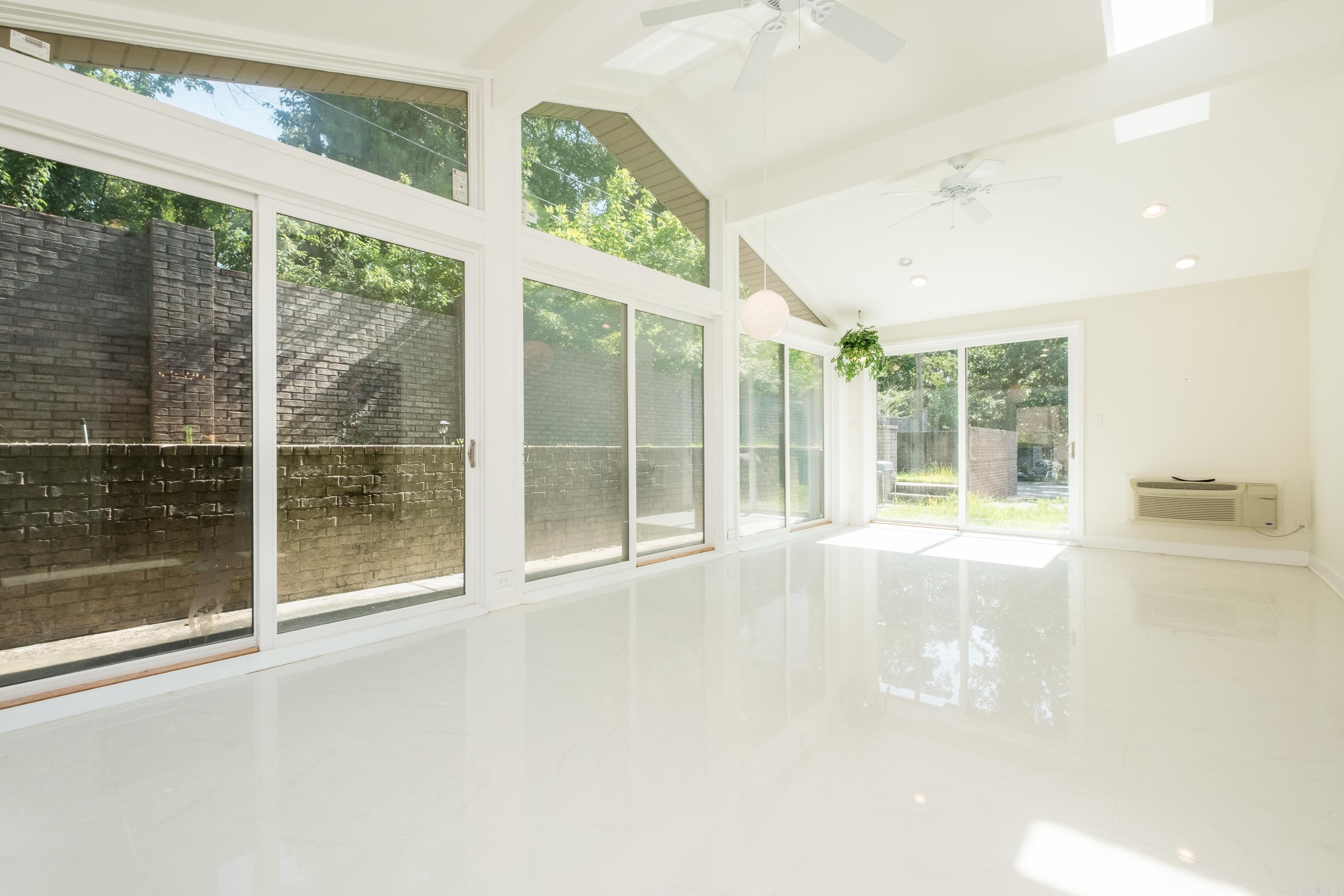 51 Hunters Green Circle Property Photo 8