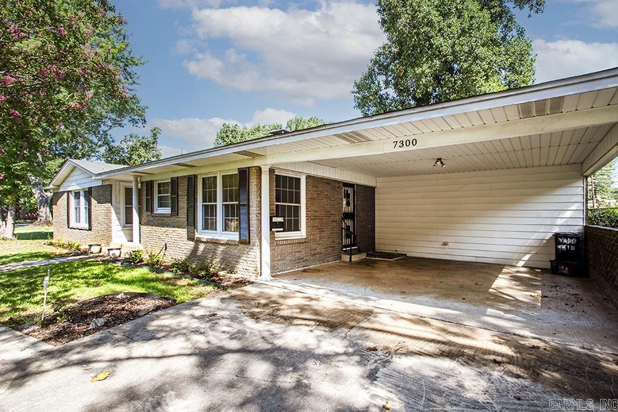 7300 Apache Road Property Photo 4
