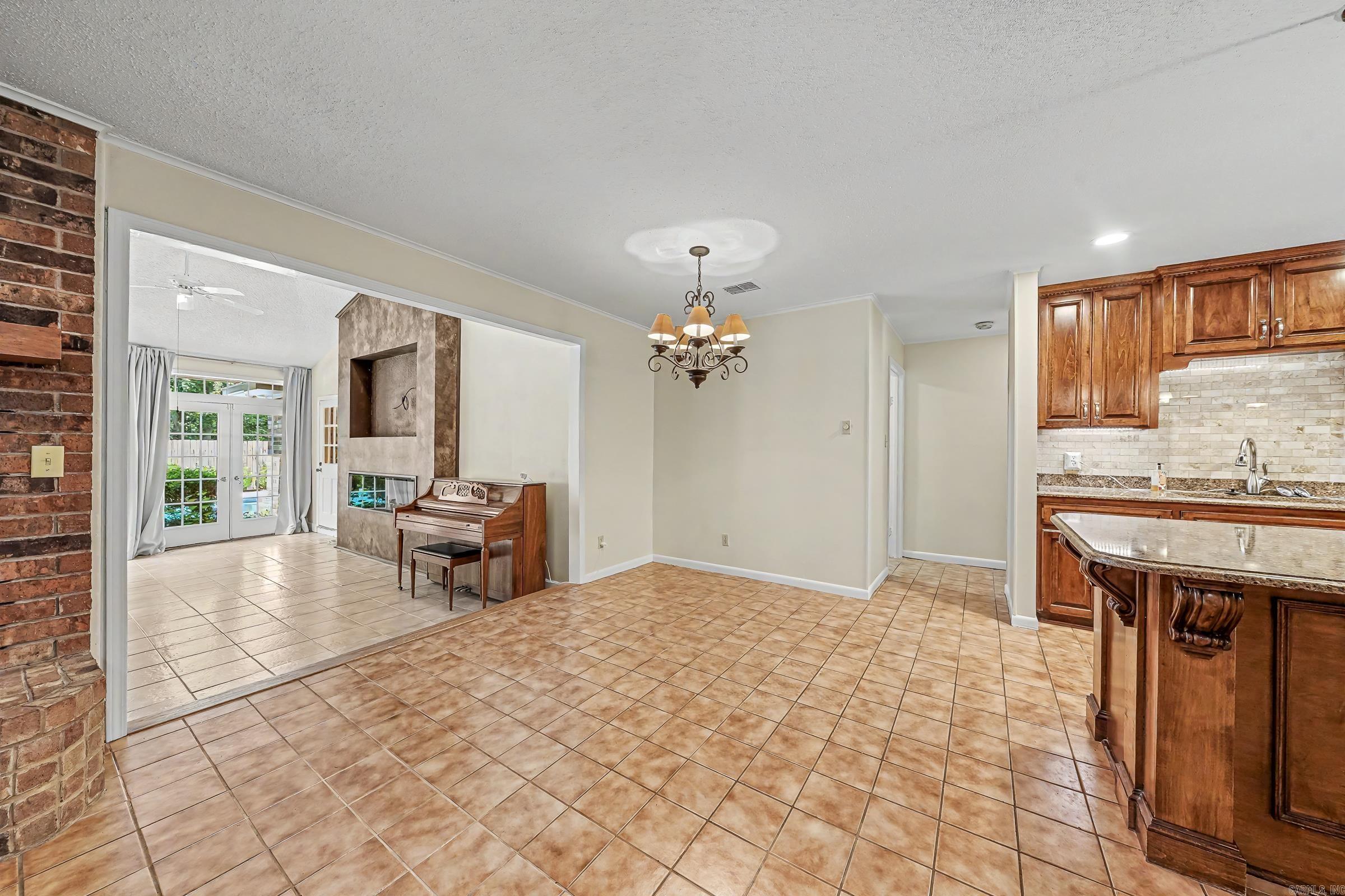 120 Northgate Drive Property Photo 6