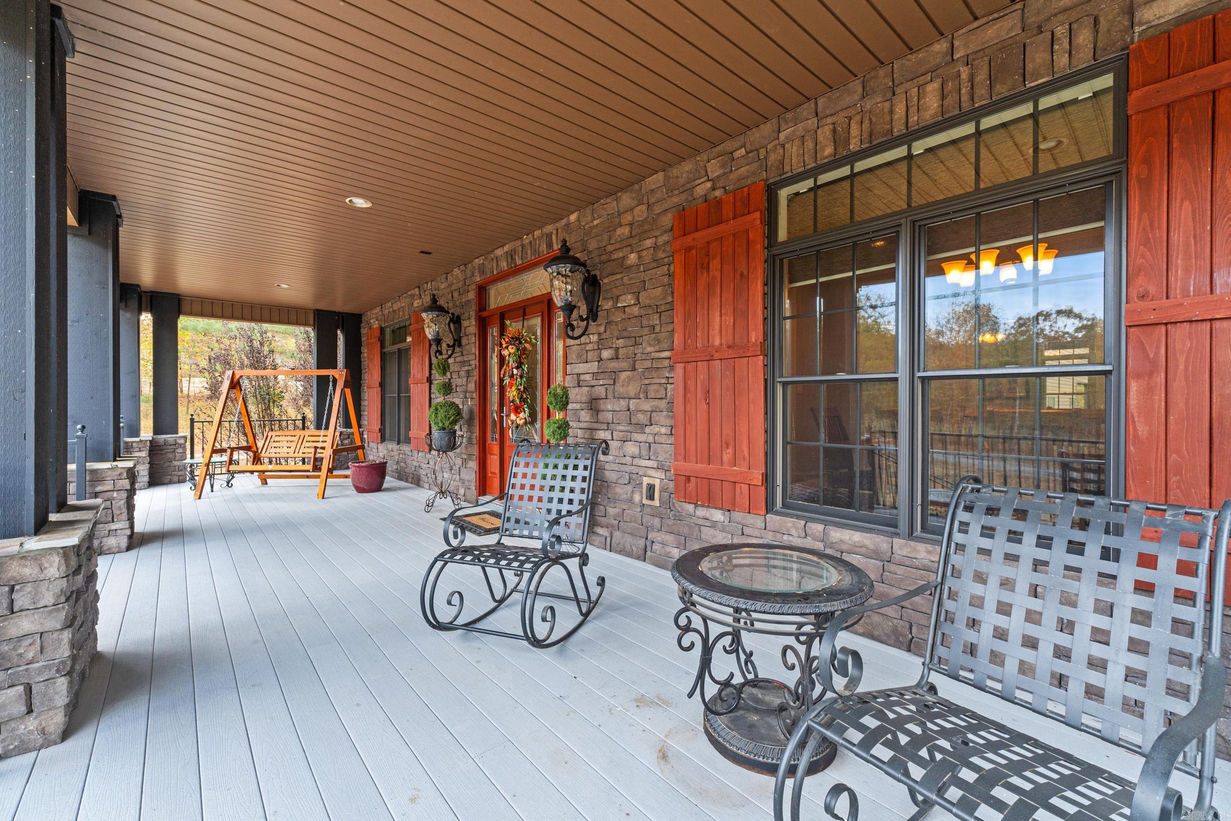 1919 Tudor Loop Property Photo 7
