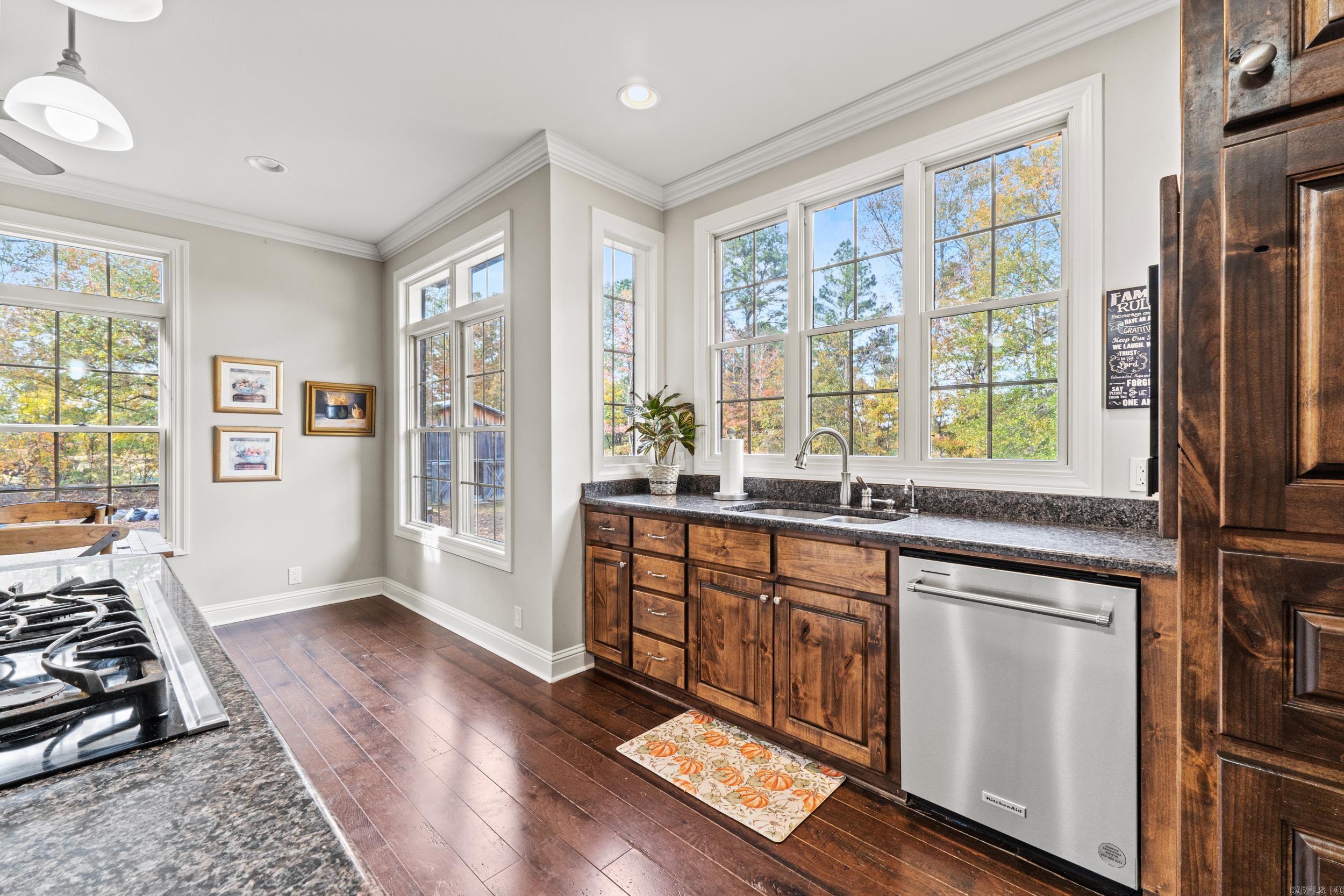 1919 Tudor Loop Property Photo 19