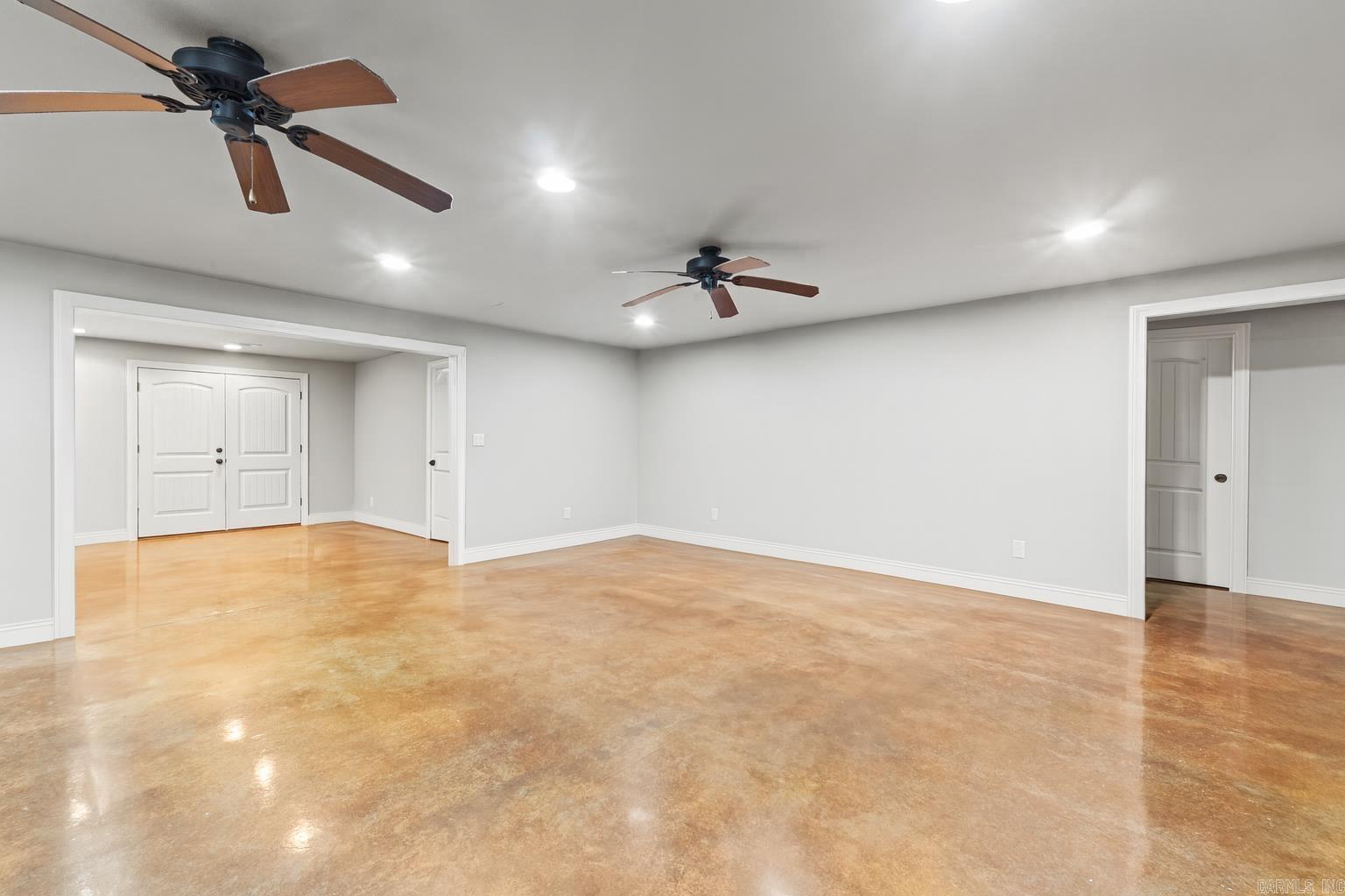 1919 Tudor Loop Property Photo 37