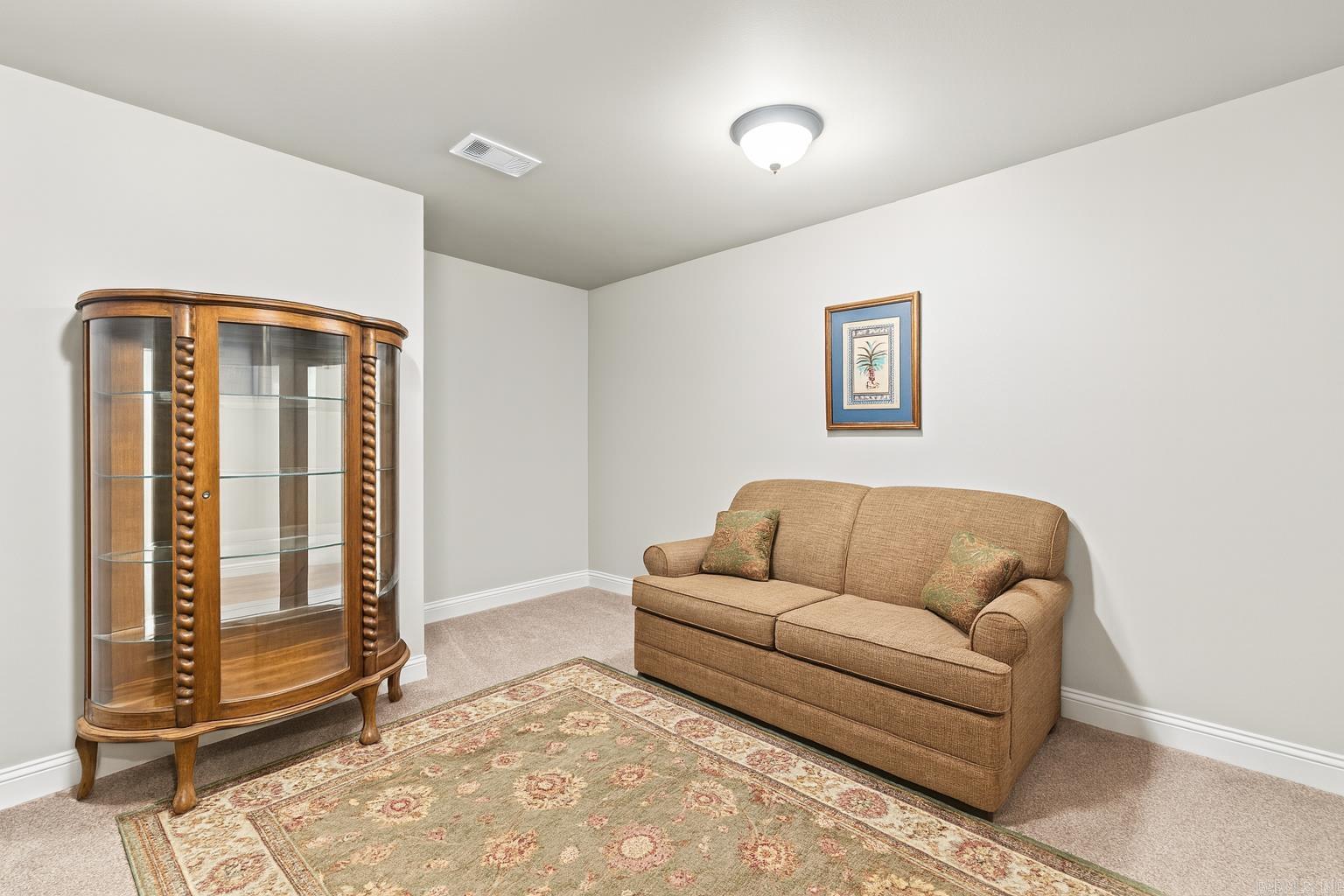 1919 Tudor Loop Property Photo 39