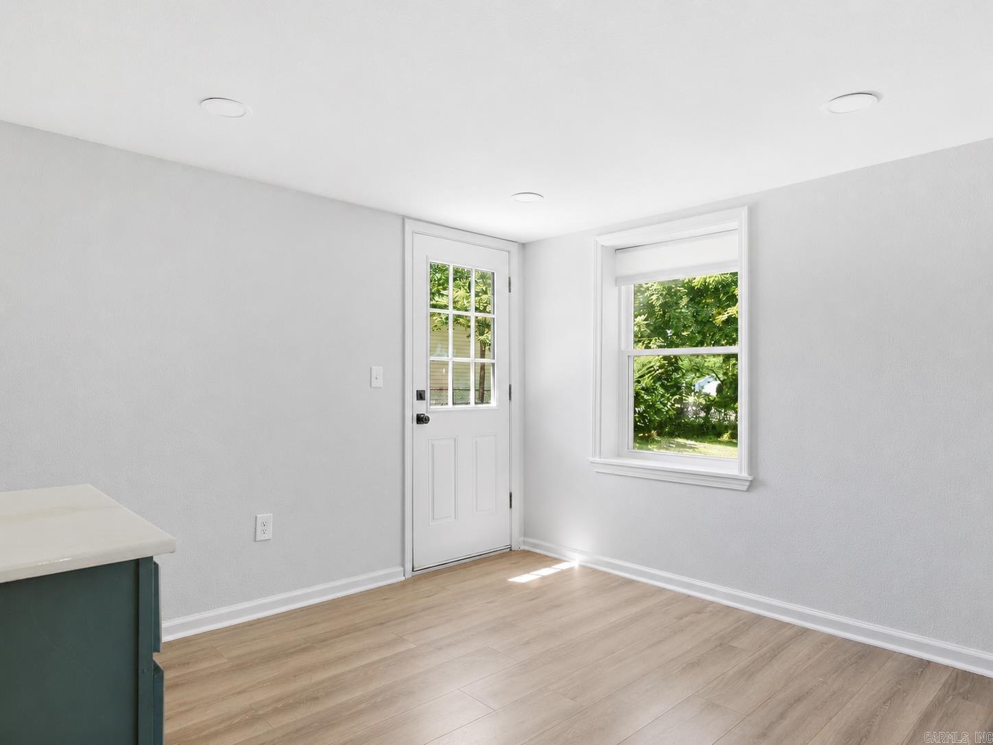 152 3rd Street Property Photo 9