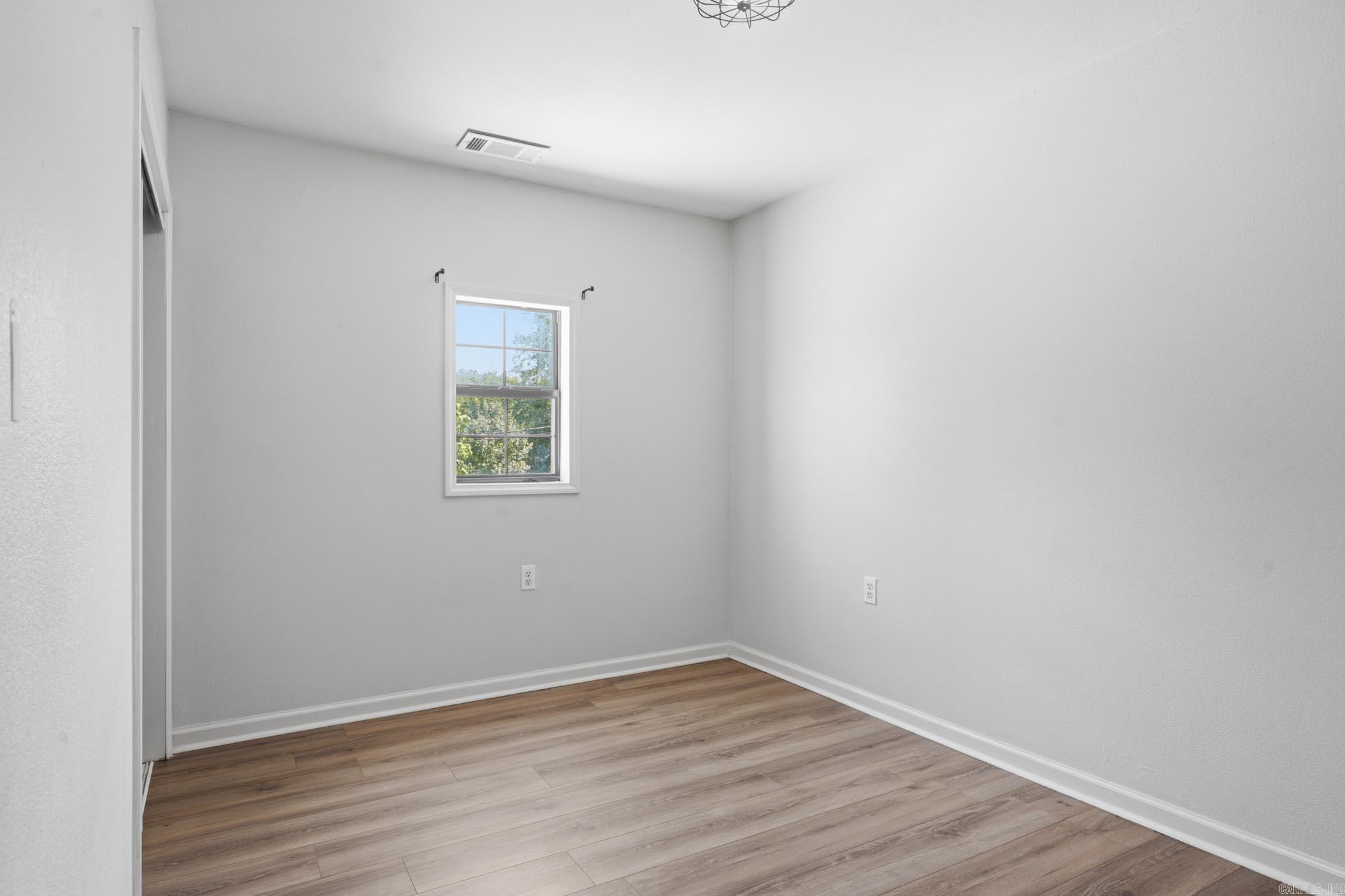 152 3rd Street Property Photo 21