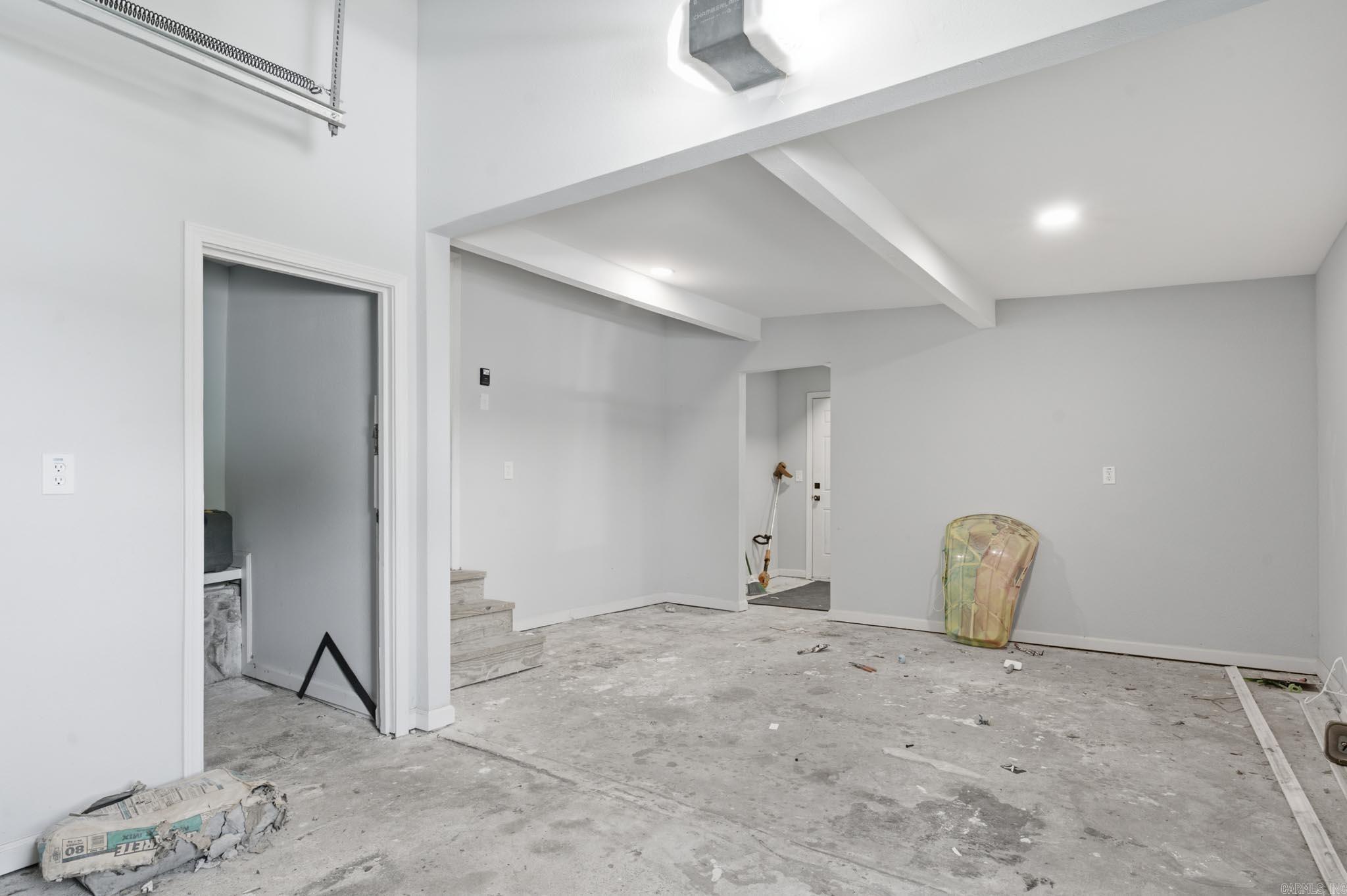 152 3rd Street Property Photo 22