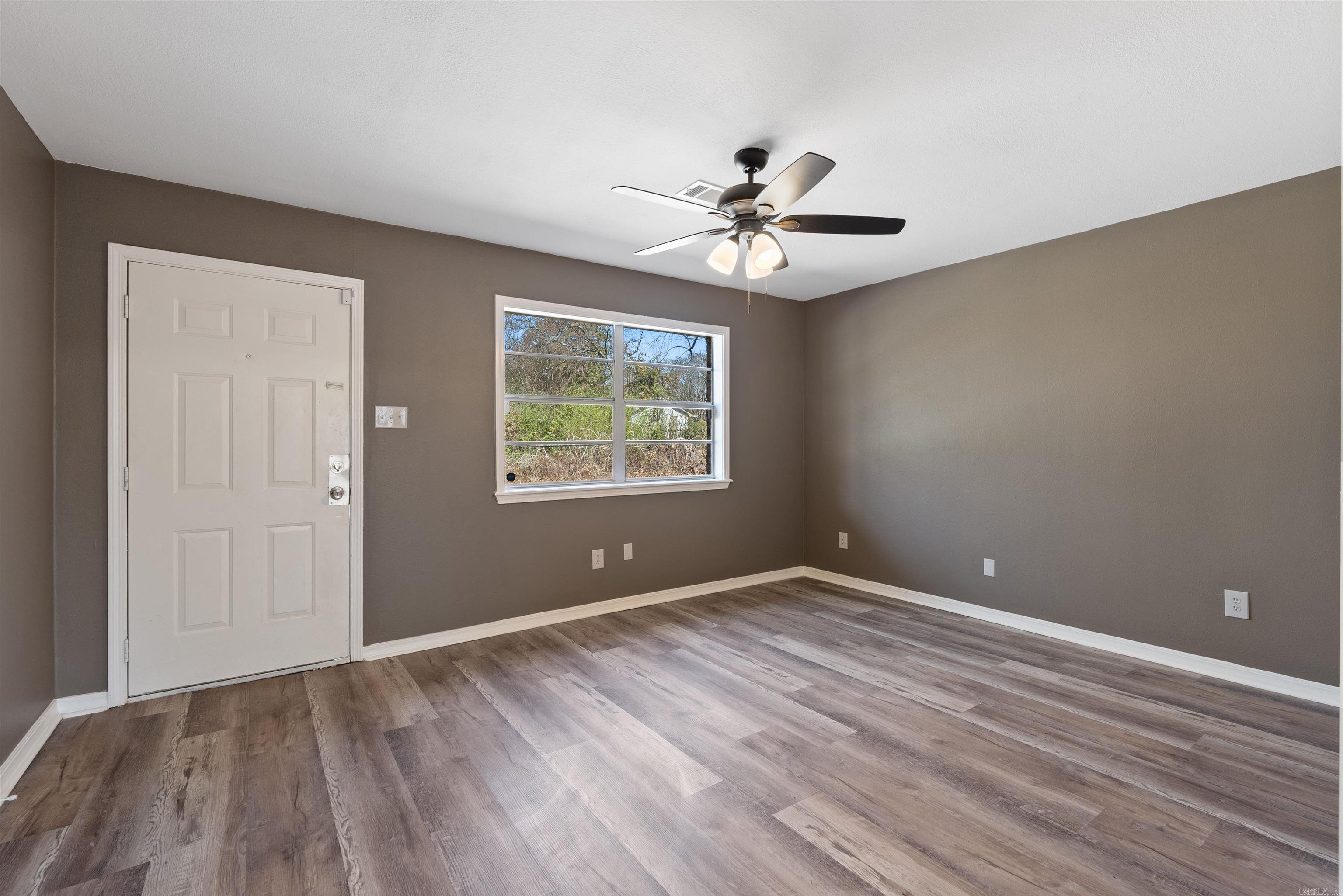 515 South Rd. Apt. A Property Photo 3
