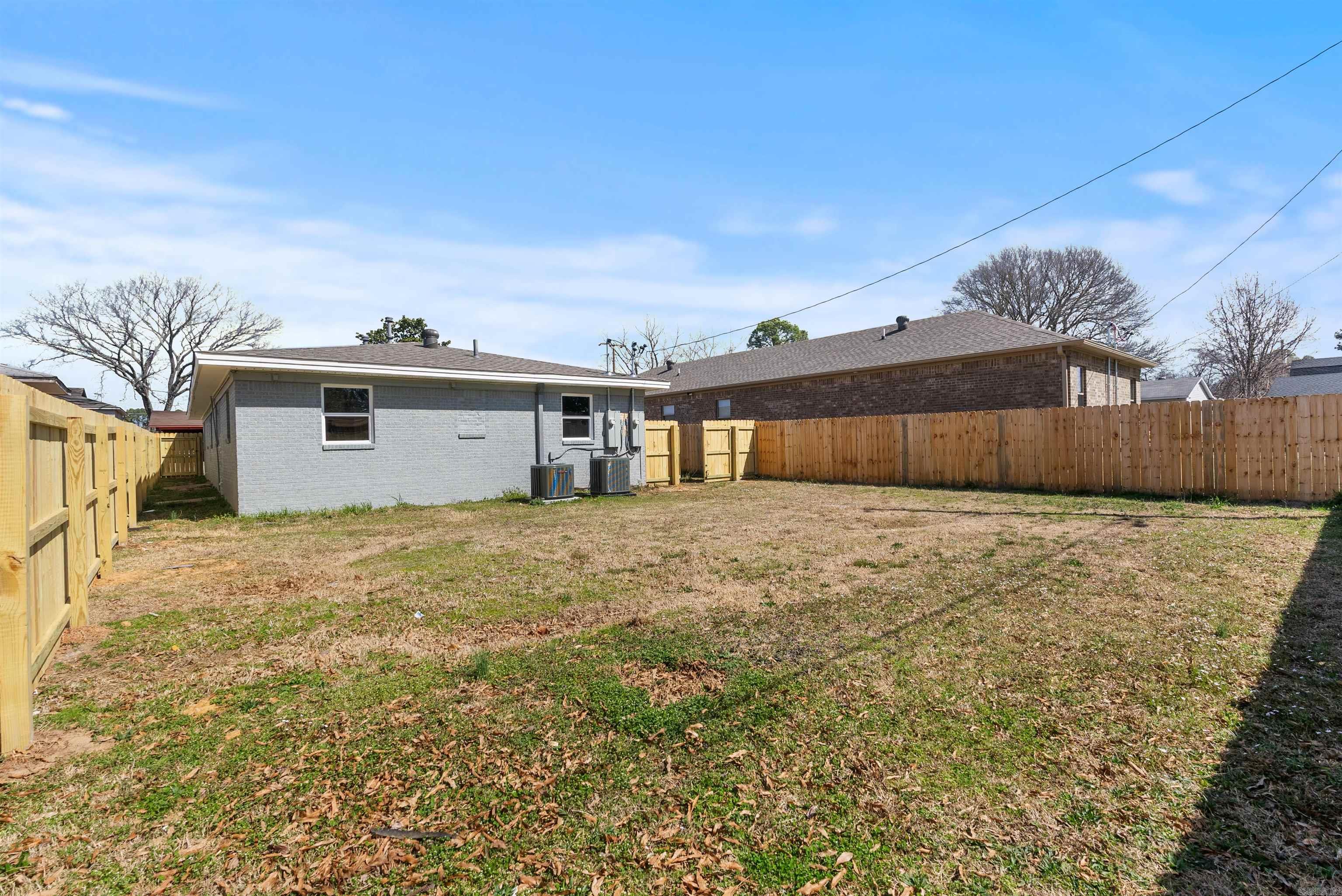 611 Lenora Property Photo 12