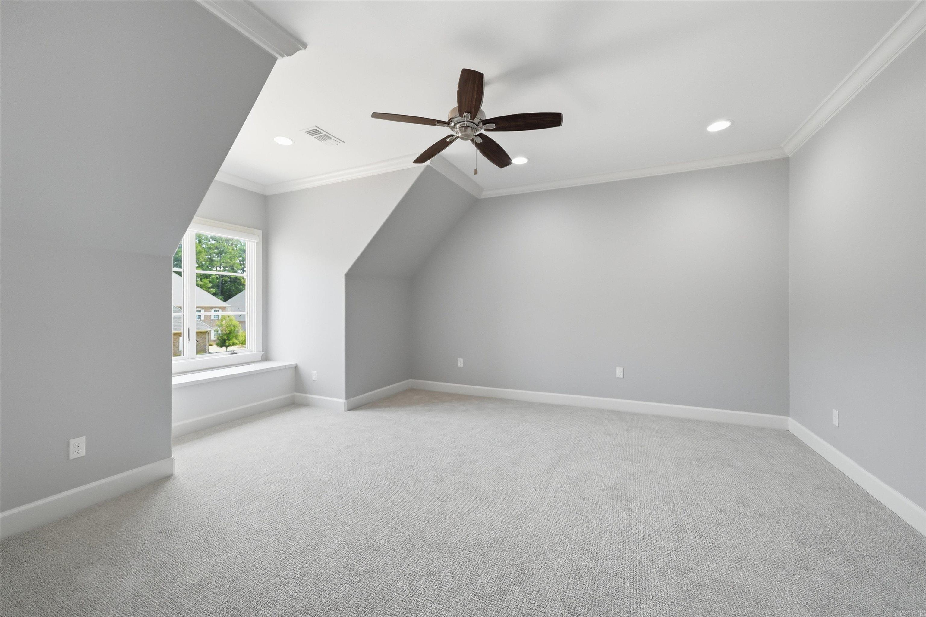 79 Hallen Court Property Photo 35