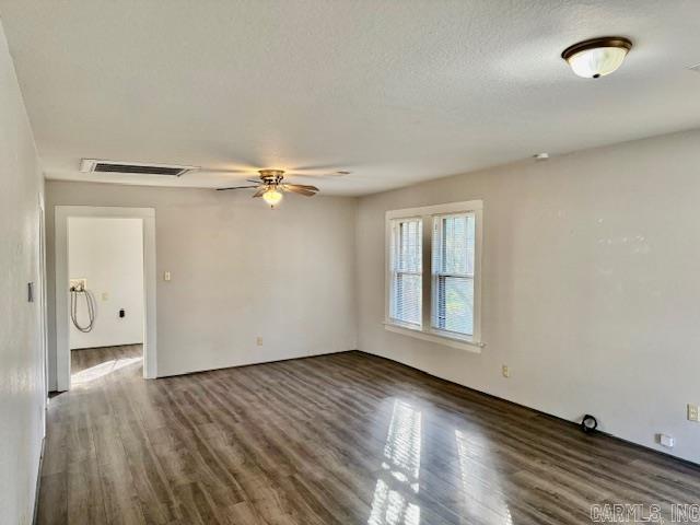 603 Hall Street Property Photo 10