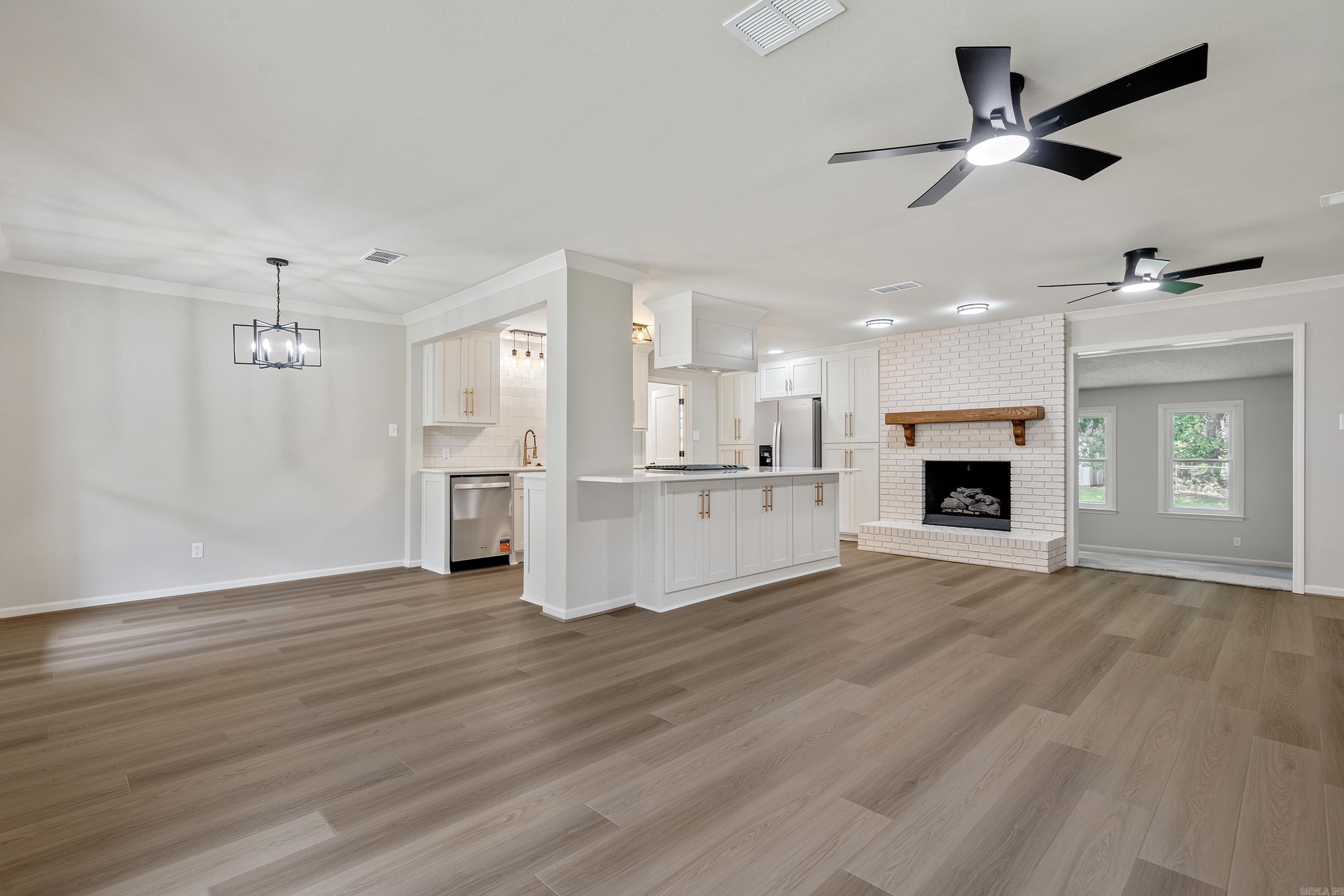 6 Concord Cir Property Photo 8