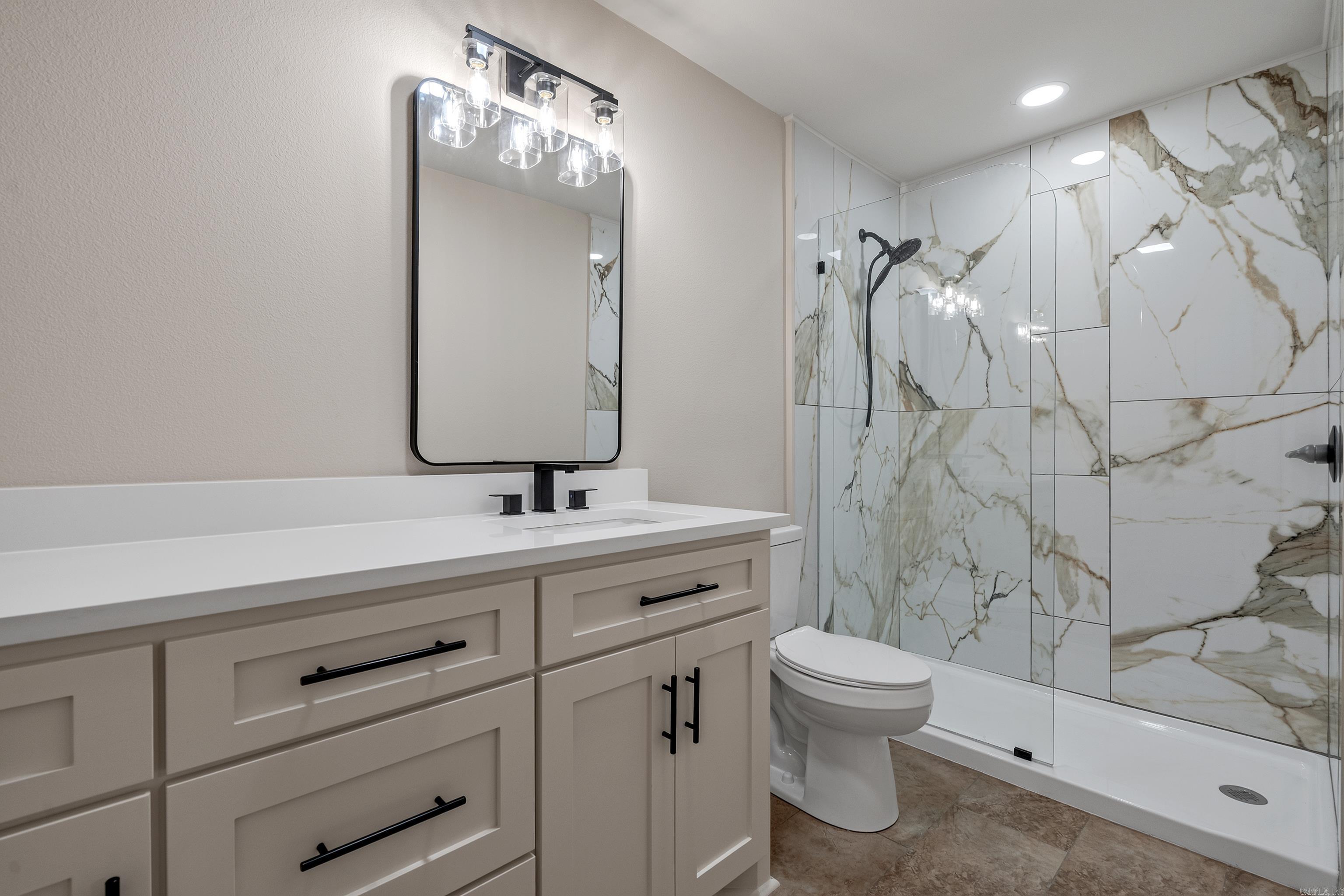 6 Concord Cir Property Photo 21