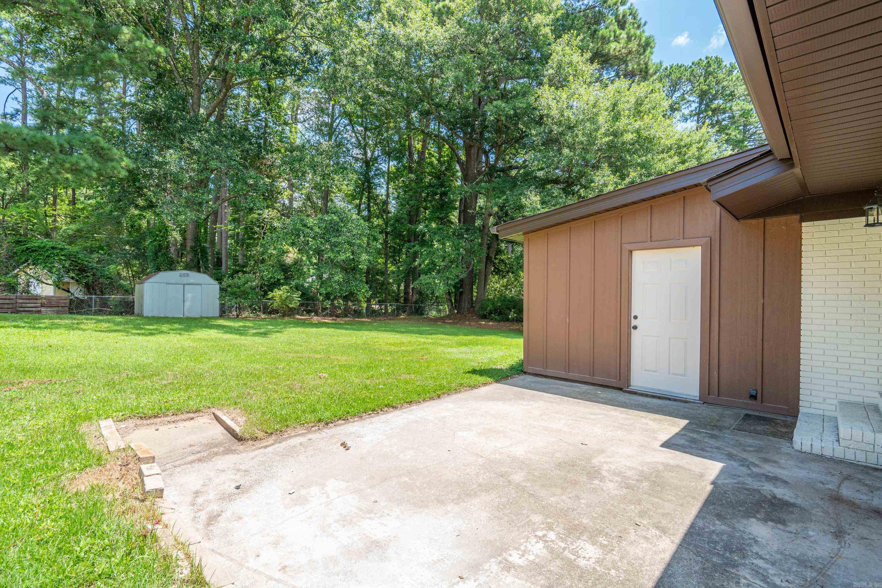 6 Concord Cir Property Photo 31