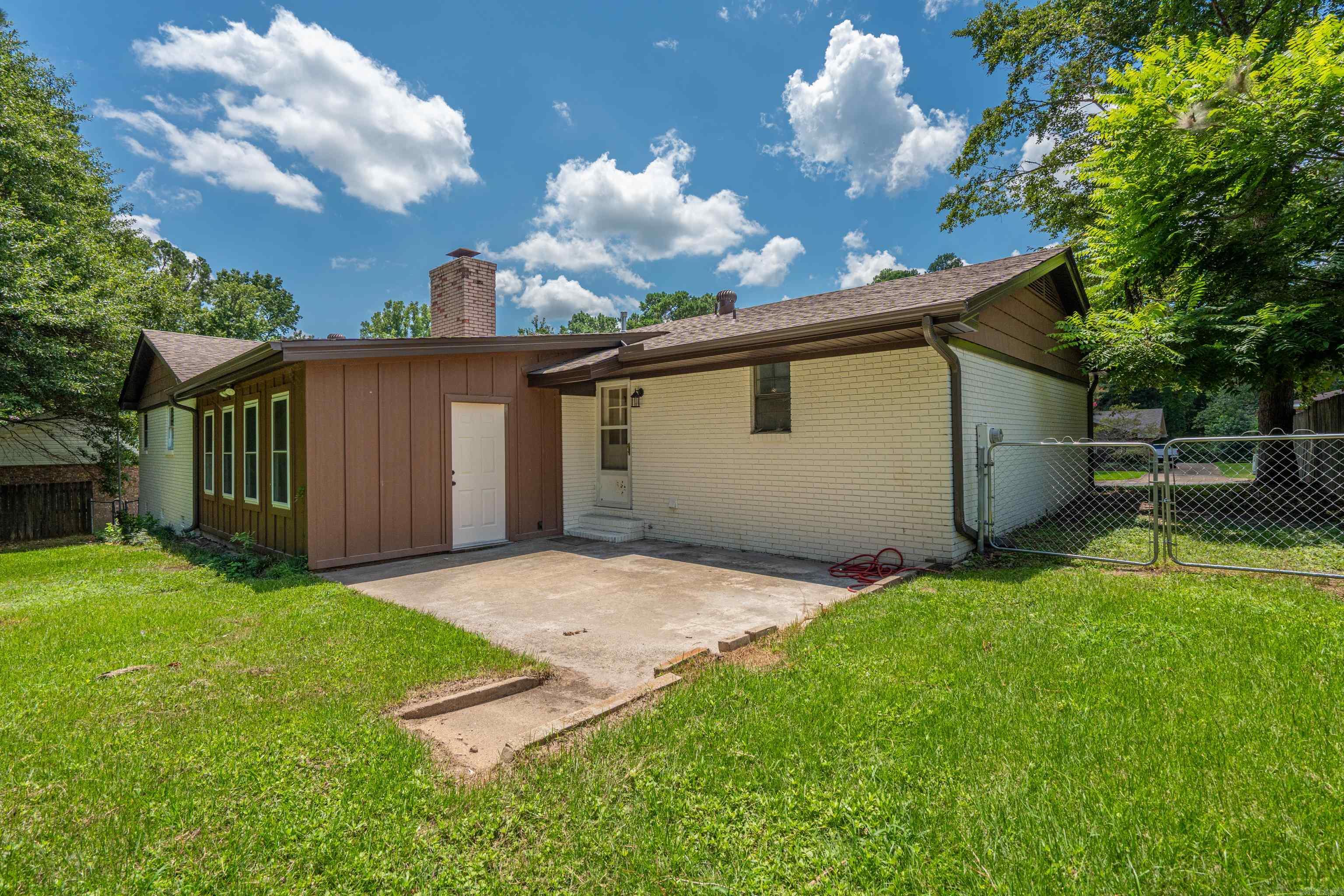 6 Concord Cir Property Photo 32