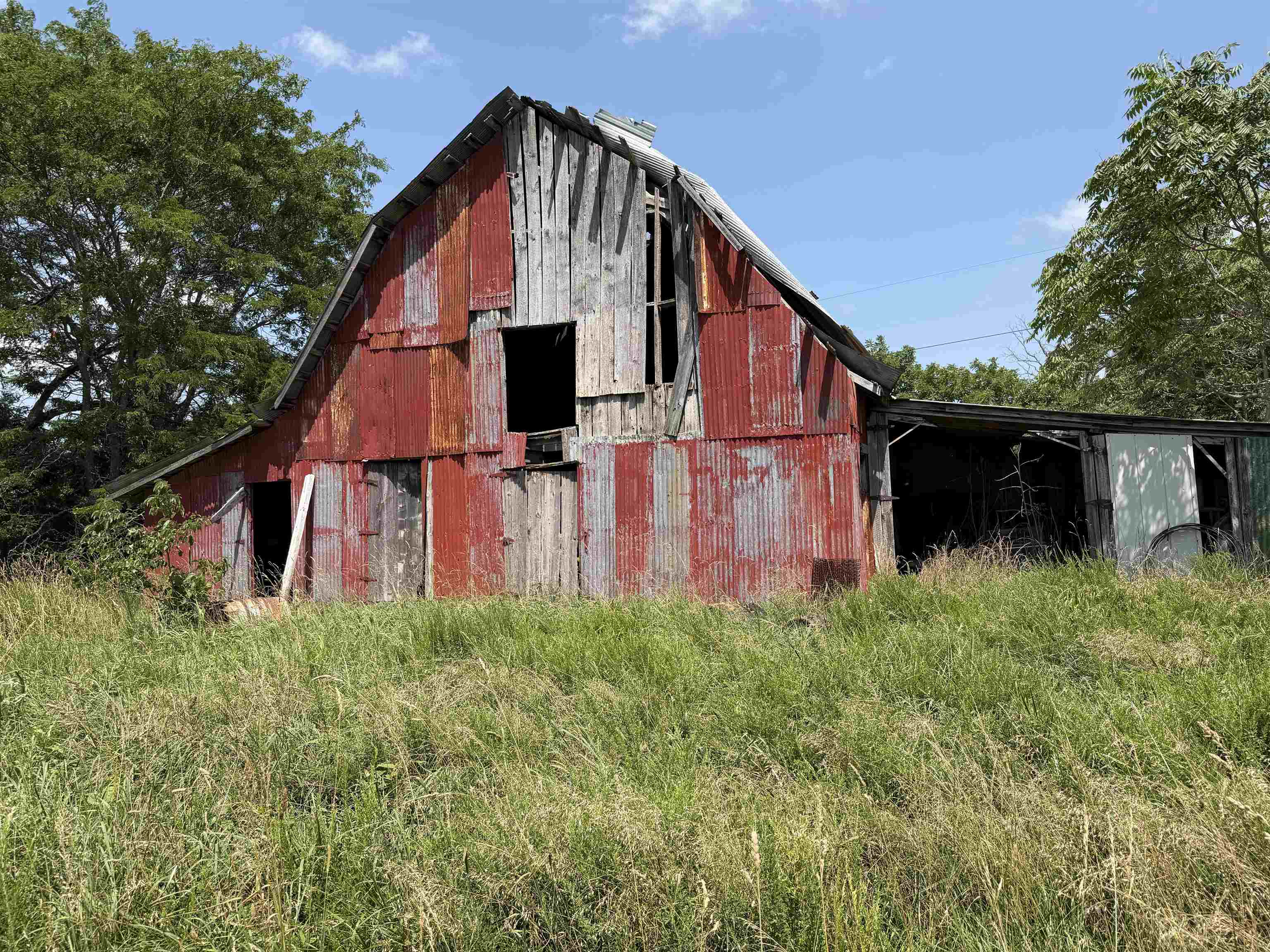100 Republican Road Property Photo 9