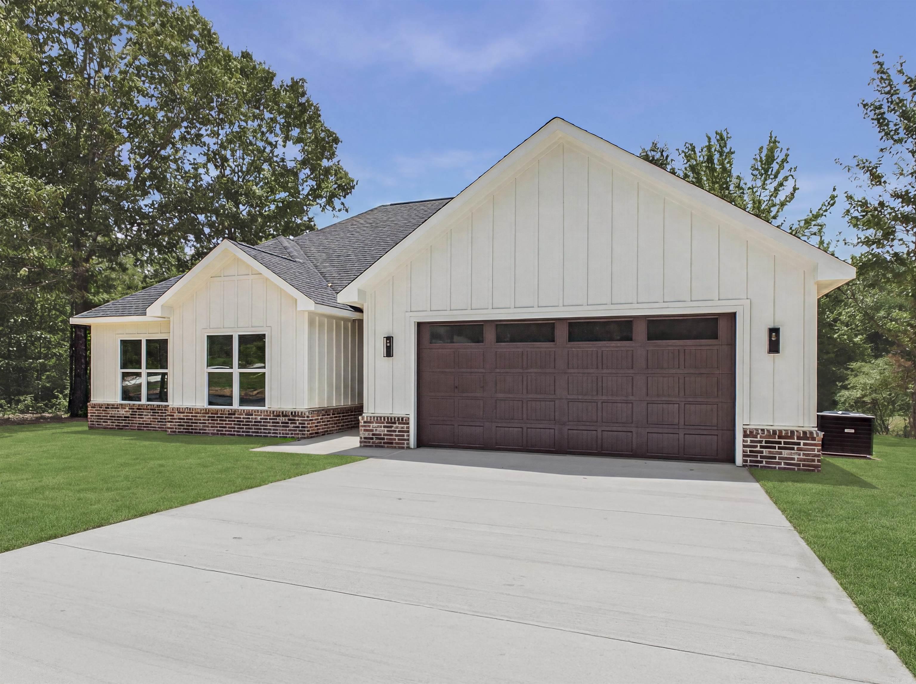 161 Coby Lane Property Photo 3