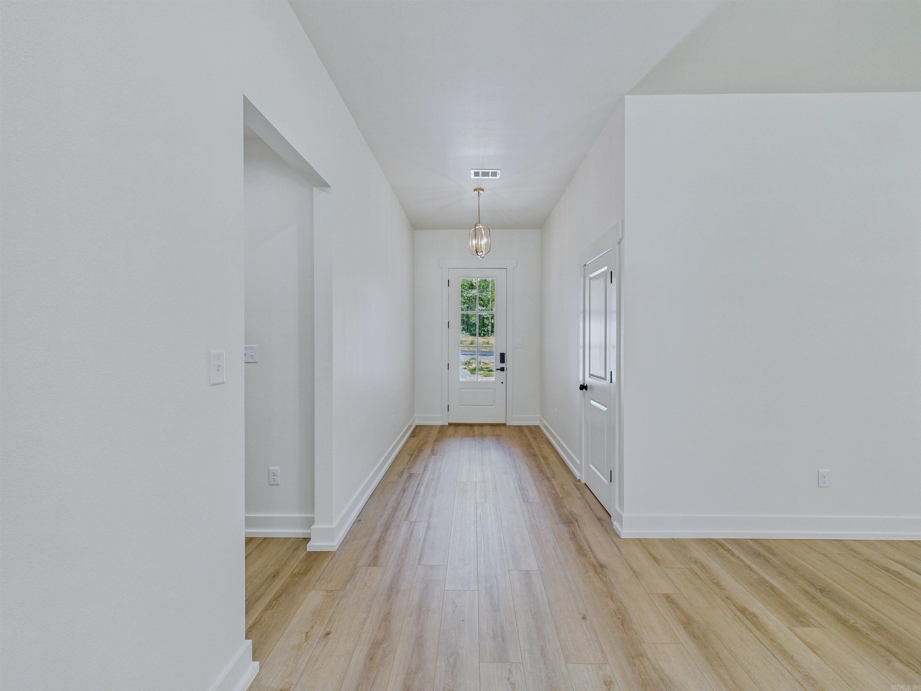 137 Coby Lane Property Photo 4