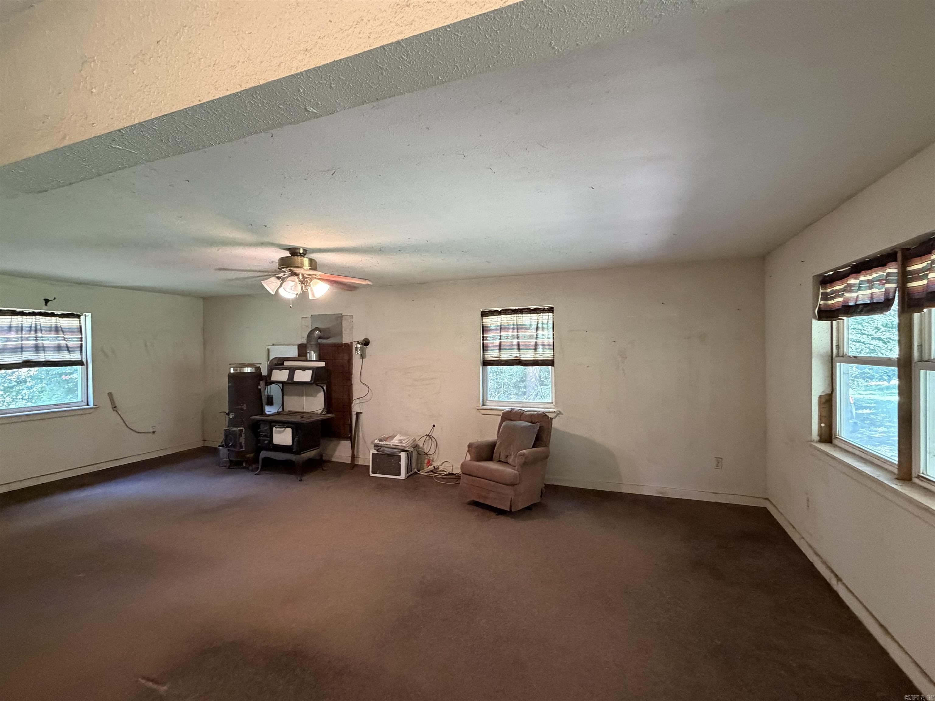 220 Polk Road 18 Property Photo 4
