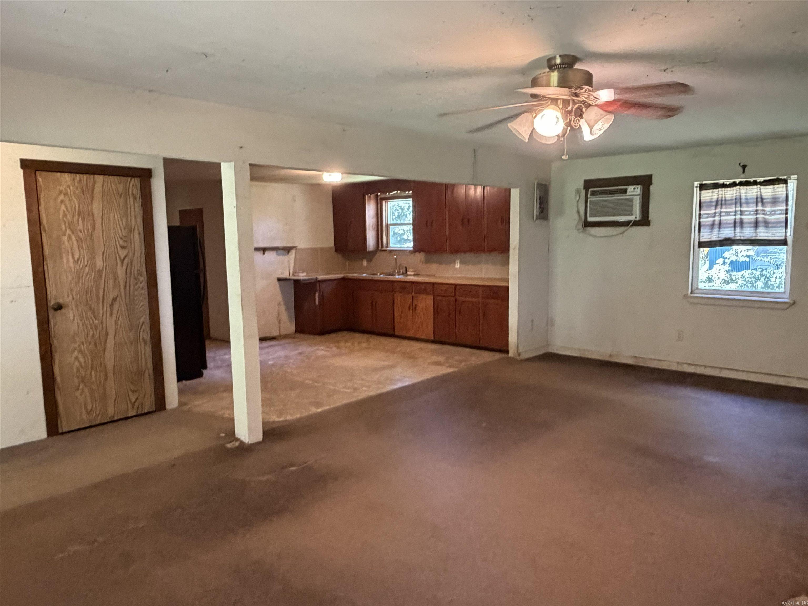220 Polk Road 18 Property Photo 5