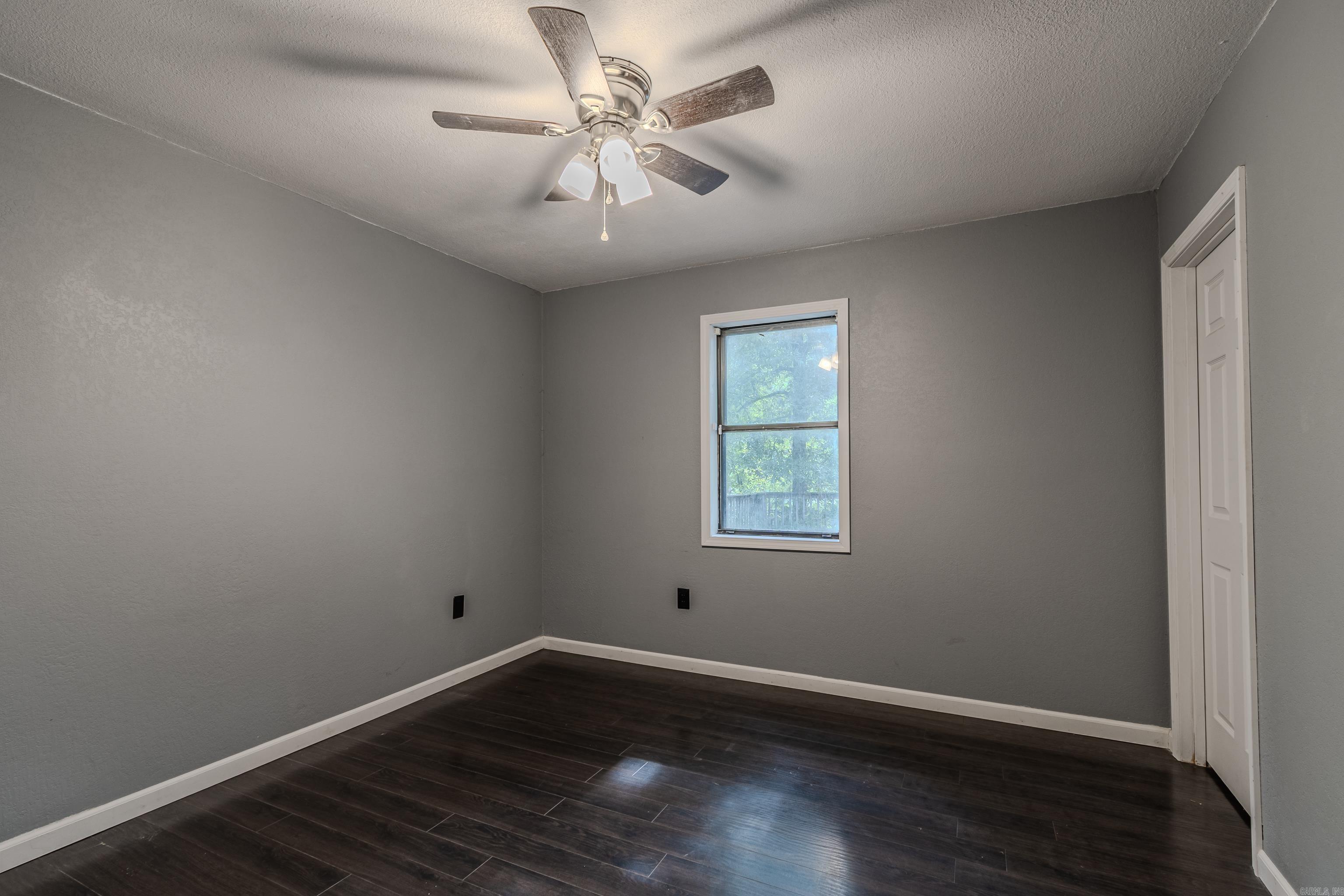505 Brentwood Property Photo 7