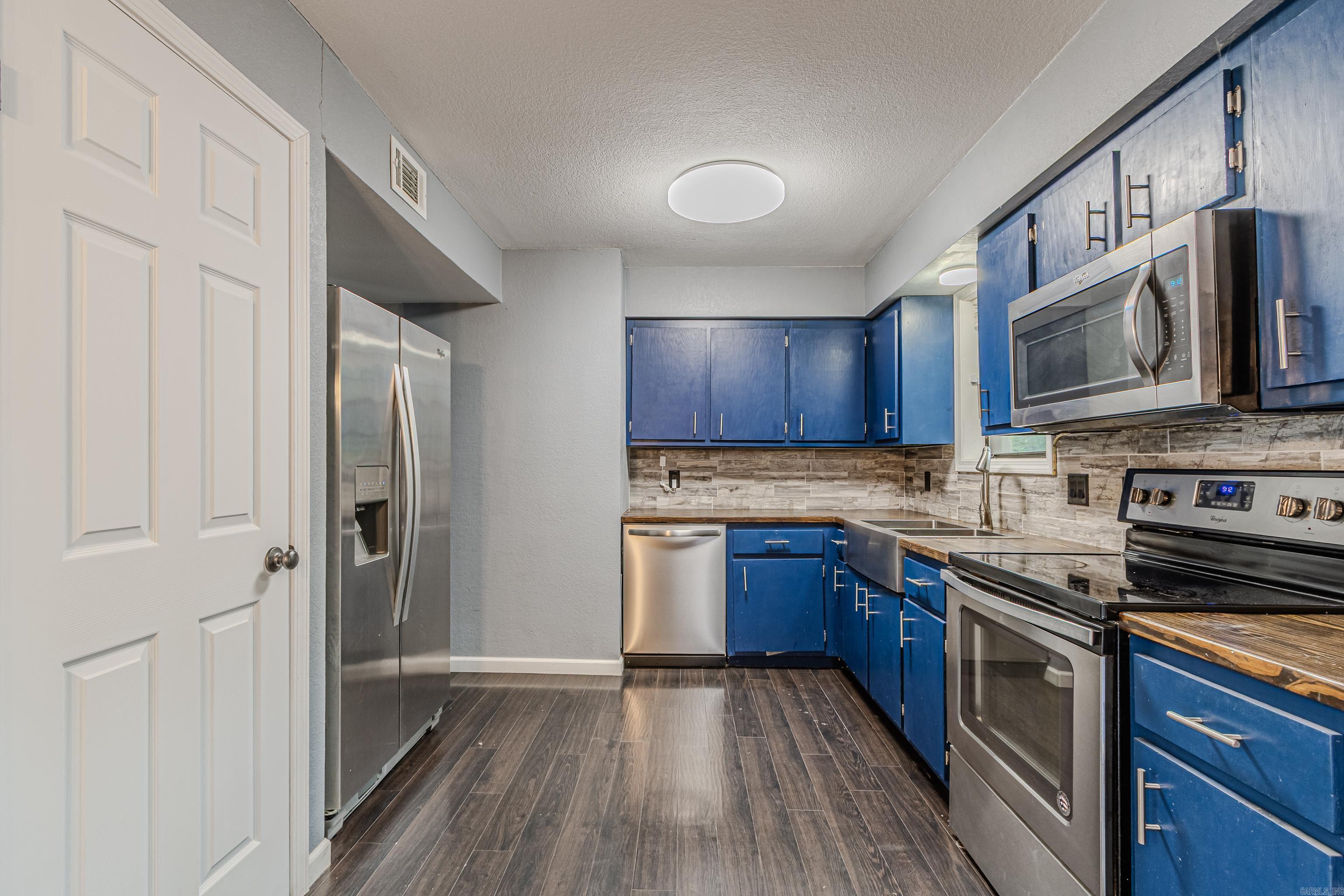 505 Brentwood Property Photo 8